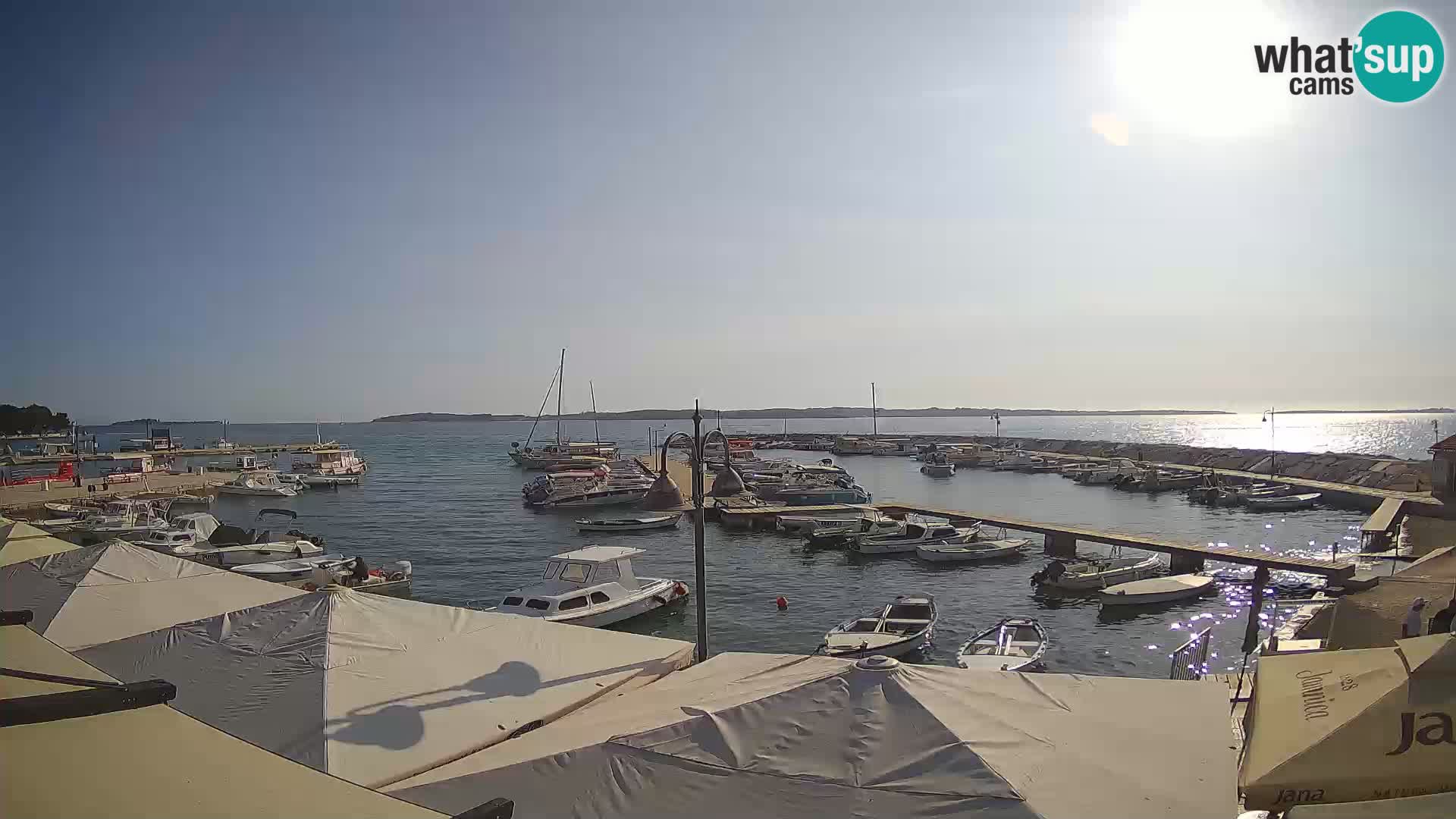 Spletna kamera Fažana riva in mestna marina – Istra