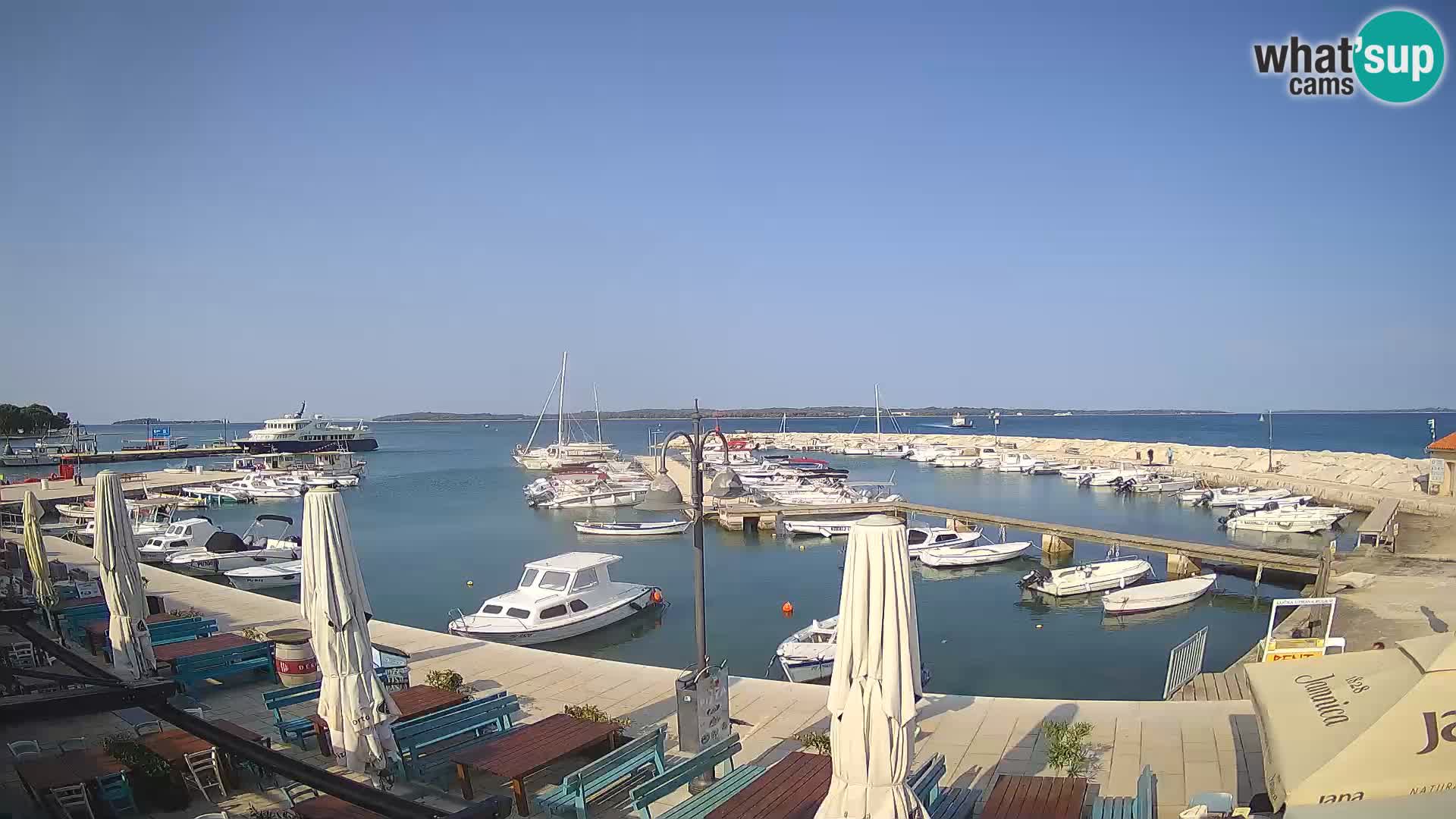 Webcam Fažana riva and city marina – Istria