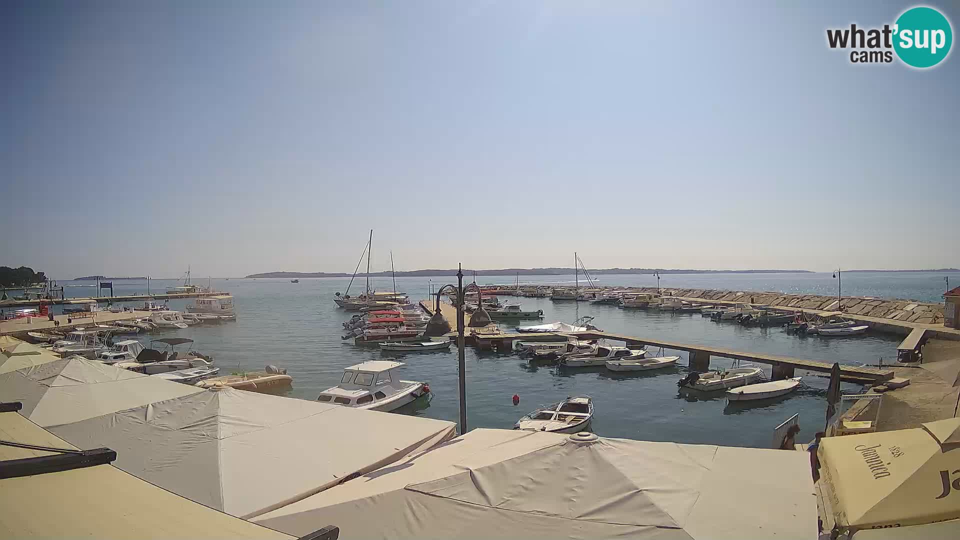 Webcam Fažana riva and city marina – Istria