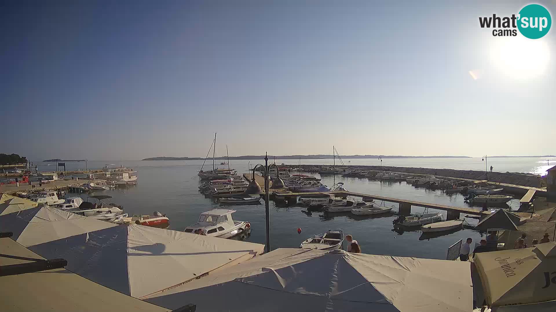 Webcam Fažana riva and city marina – Istria