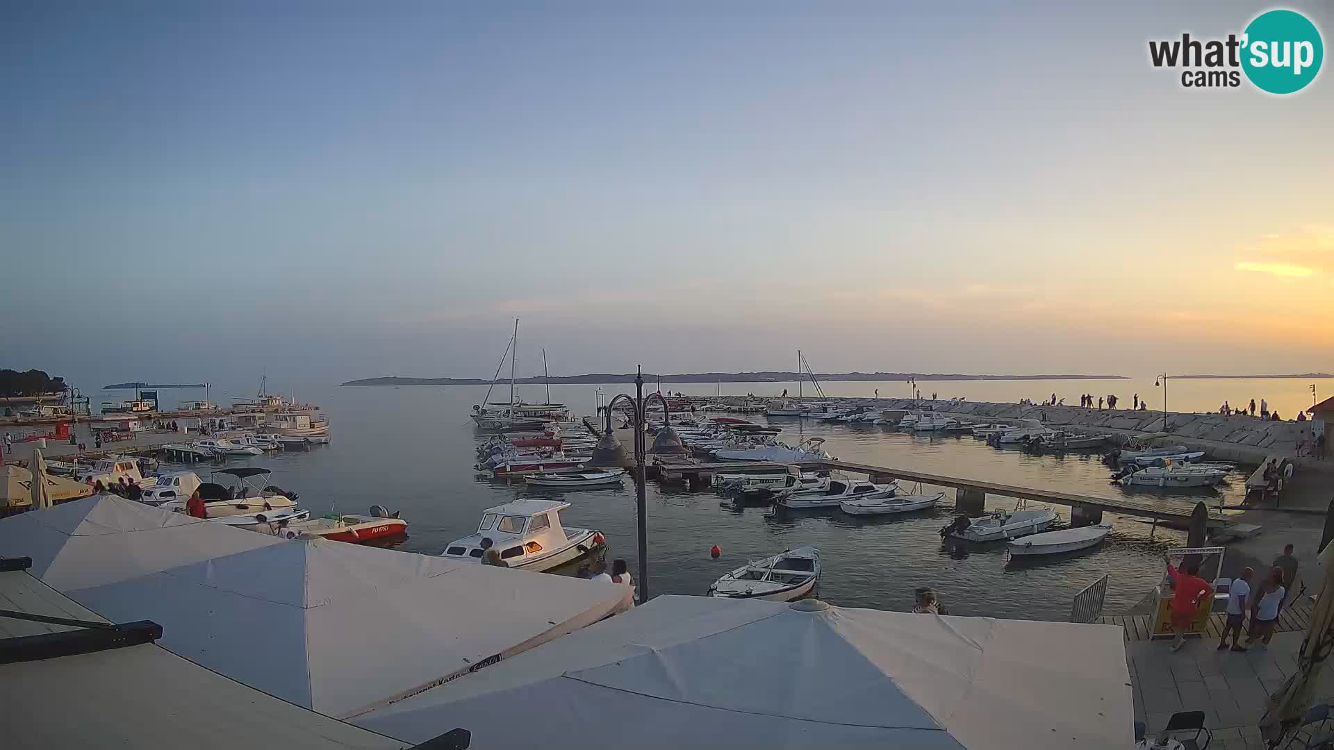 Webcam Fažana riva and city marina – Istria