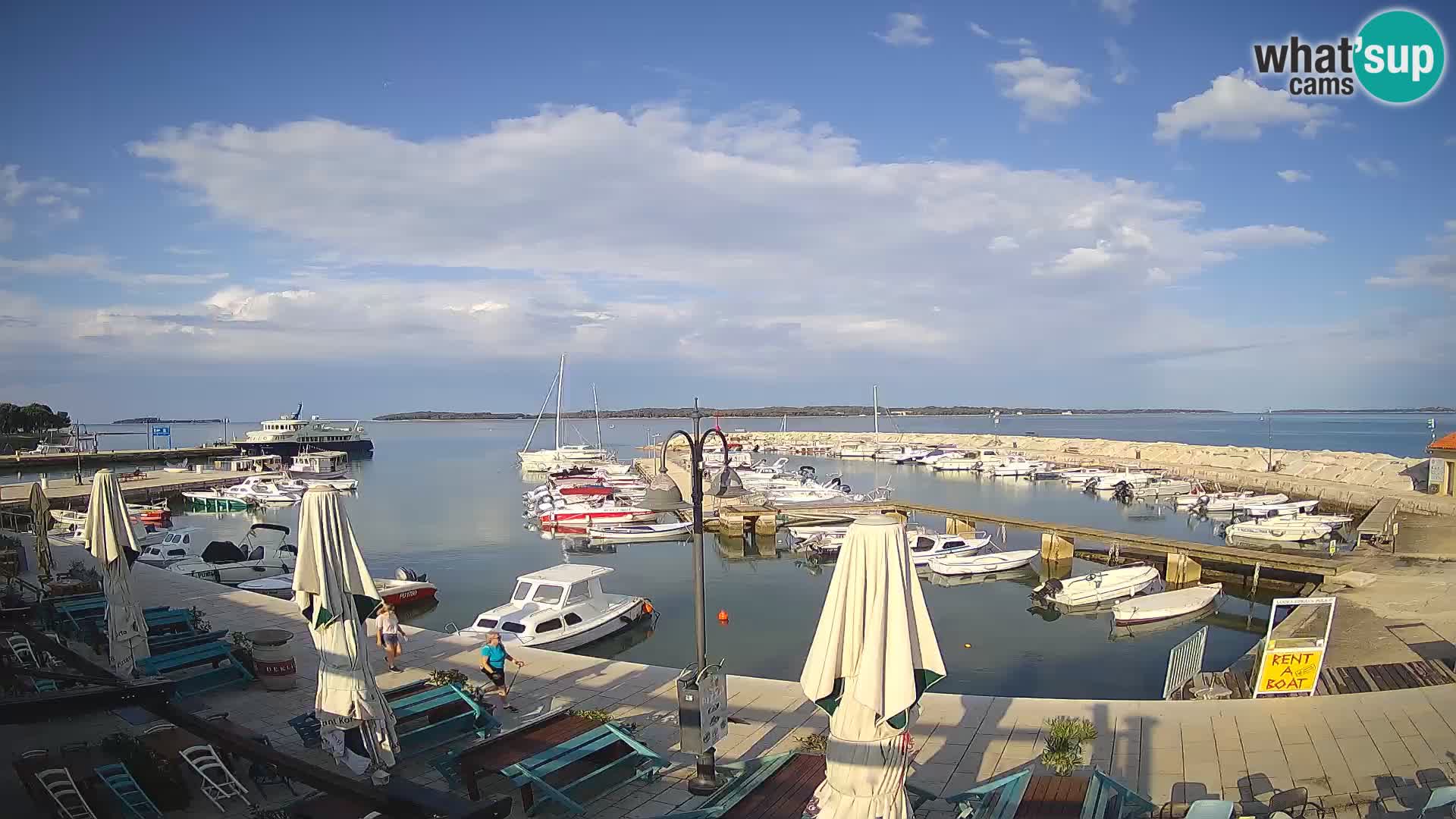 Fažana Camera en vivo riva y marina de la ciudad – Istria