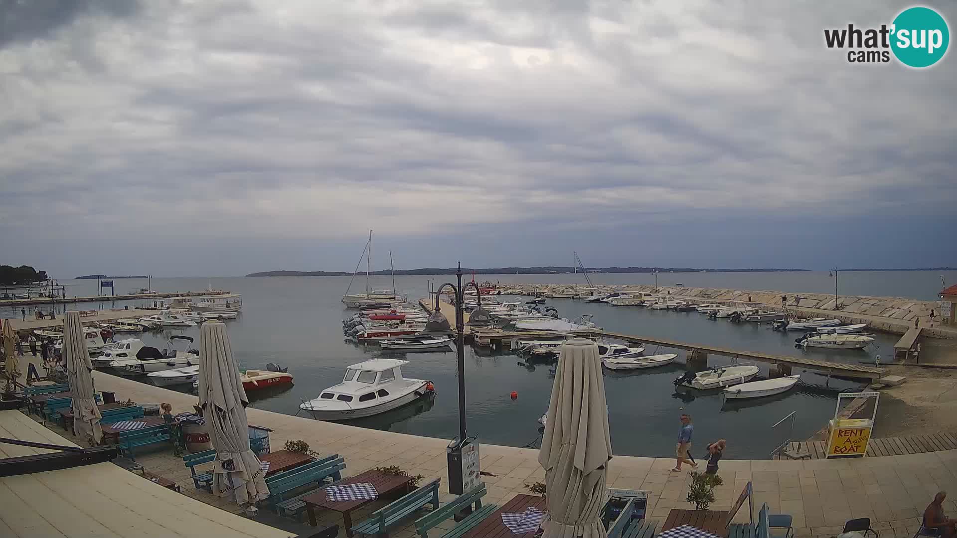 Spletna kamera Fažana riva in mestna marina – Istra