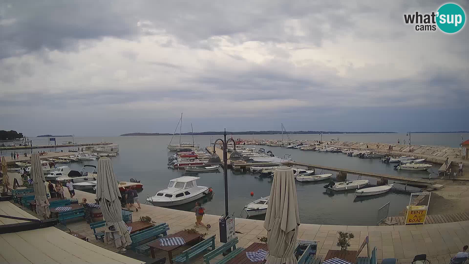 Spletna kamera Fažana riva in mestna marina – Istra