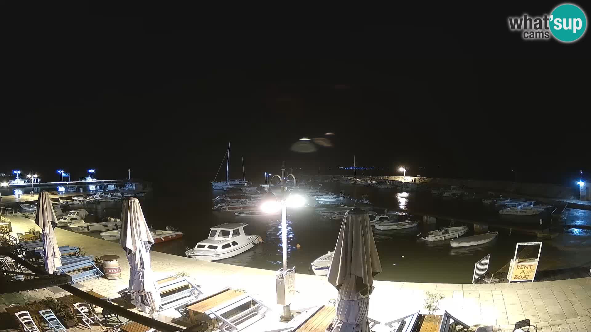 Spletna kamera Fažana riva in mestna marina – Istra