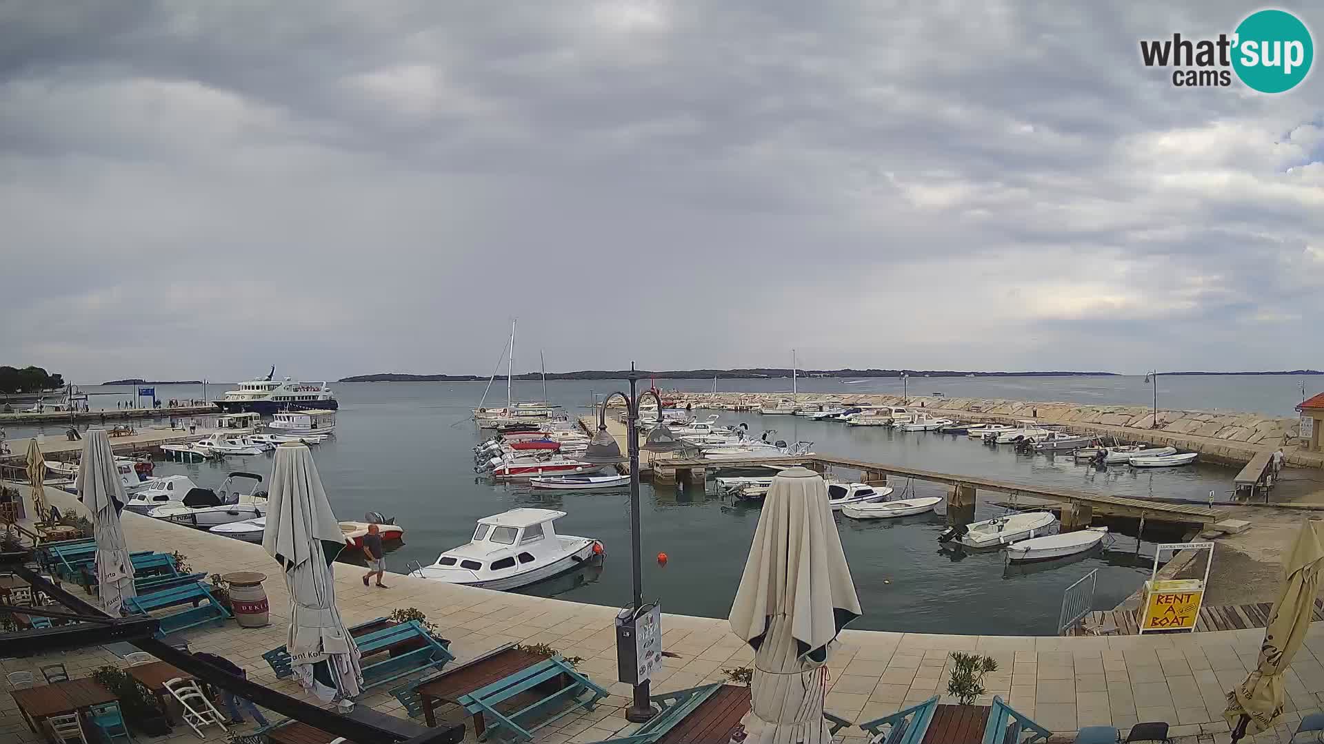 Webcam Fažana riva and city marina – Istria