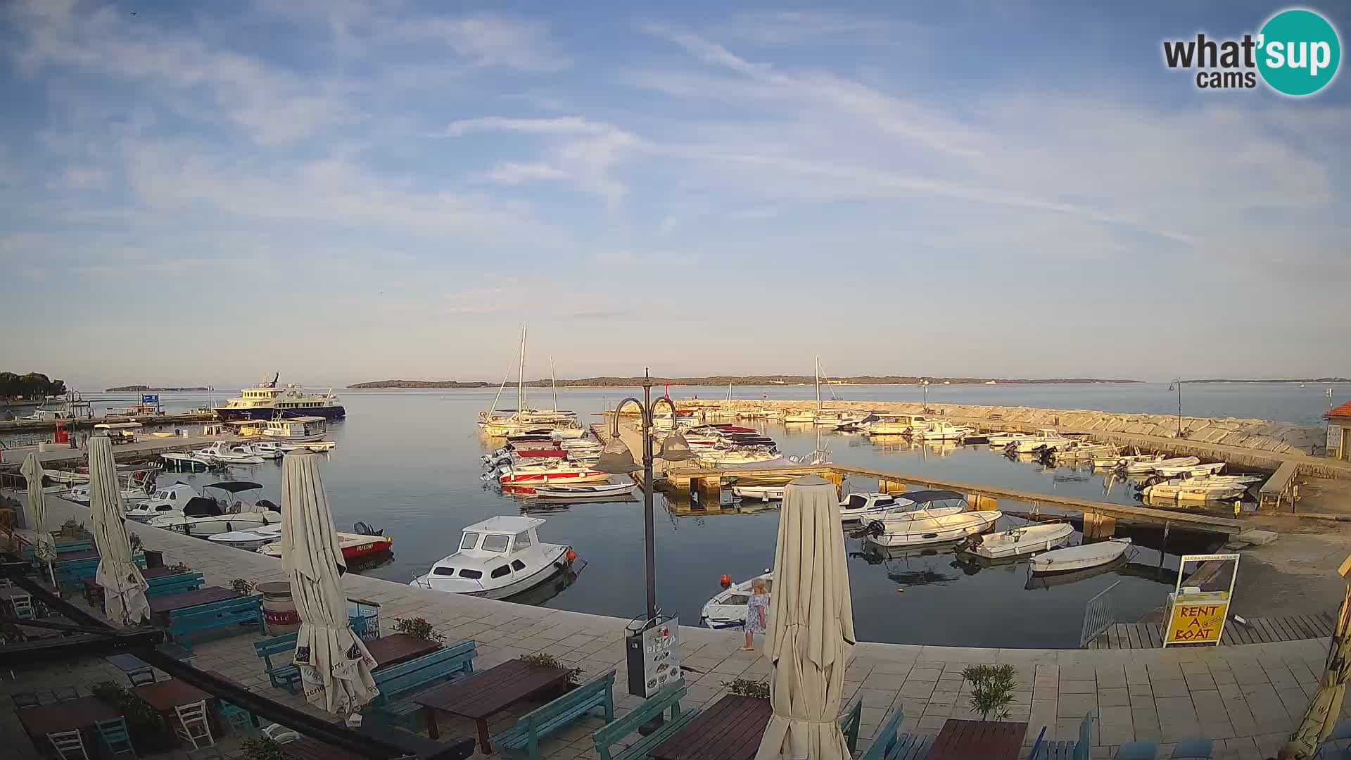 Spletna kamera Fažana riva in mestna marina – Istra
