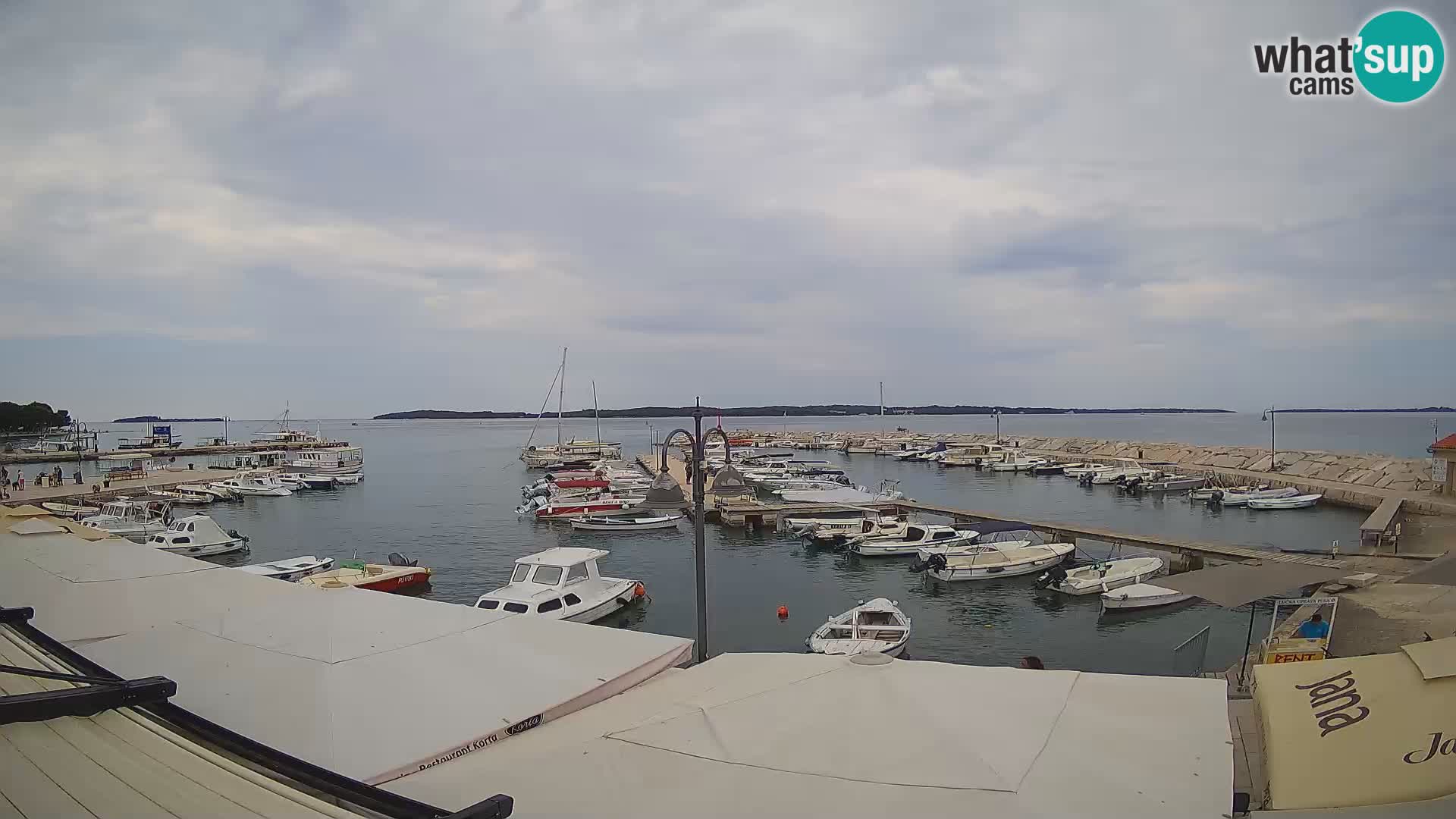 Webcam Fažana riva and city marina – Istria
