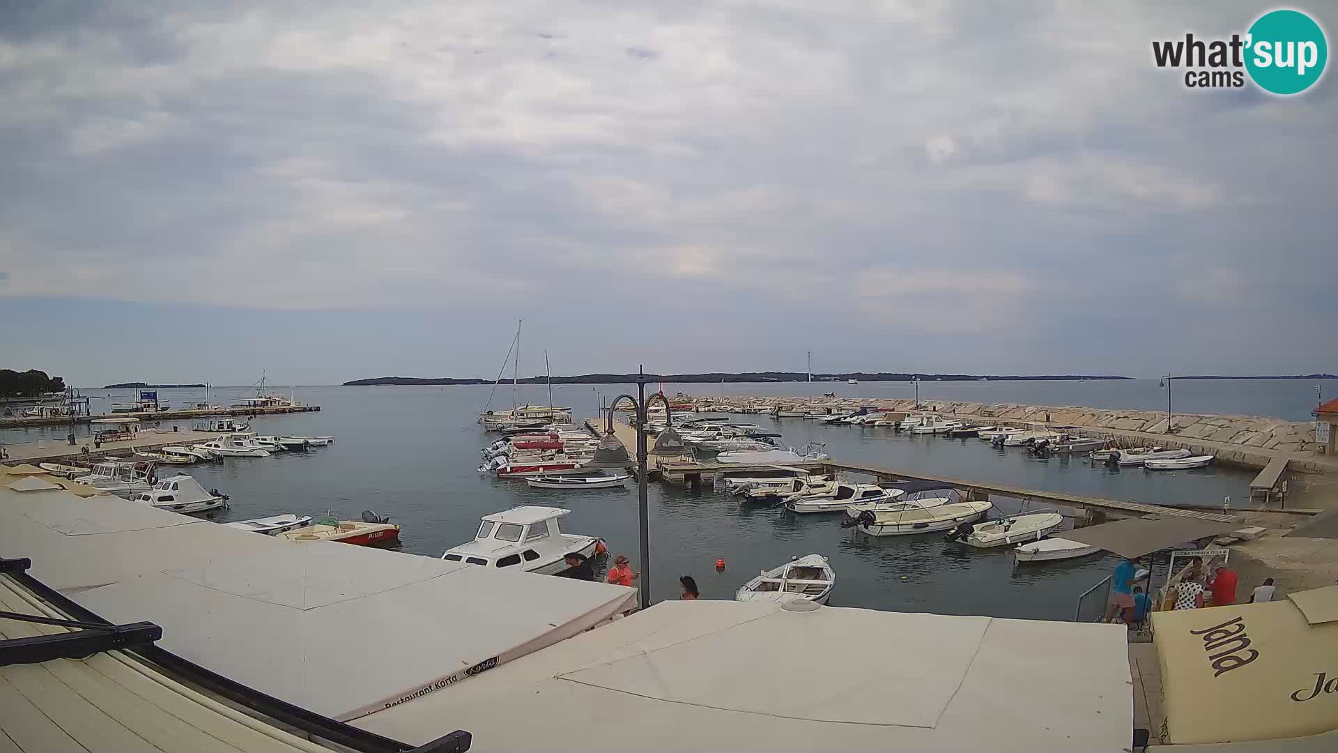 Webcam Fažana riva and city marina – Istria