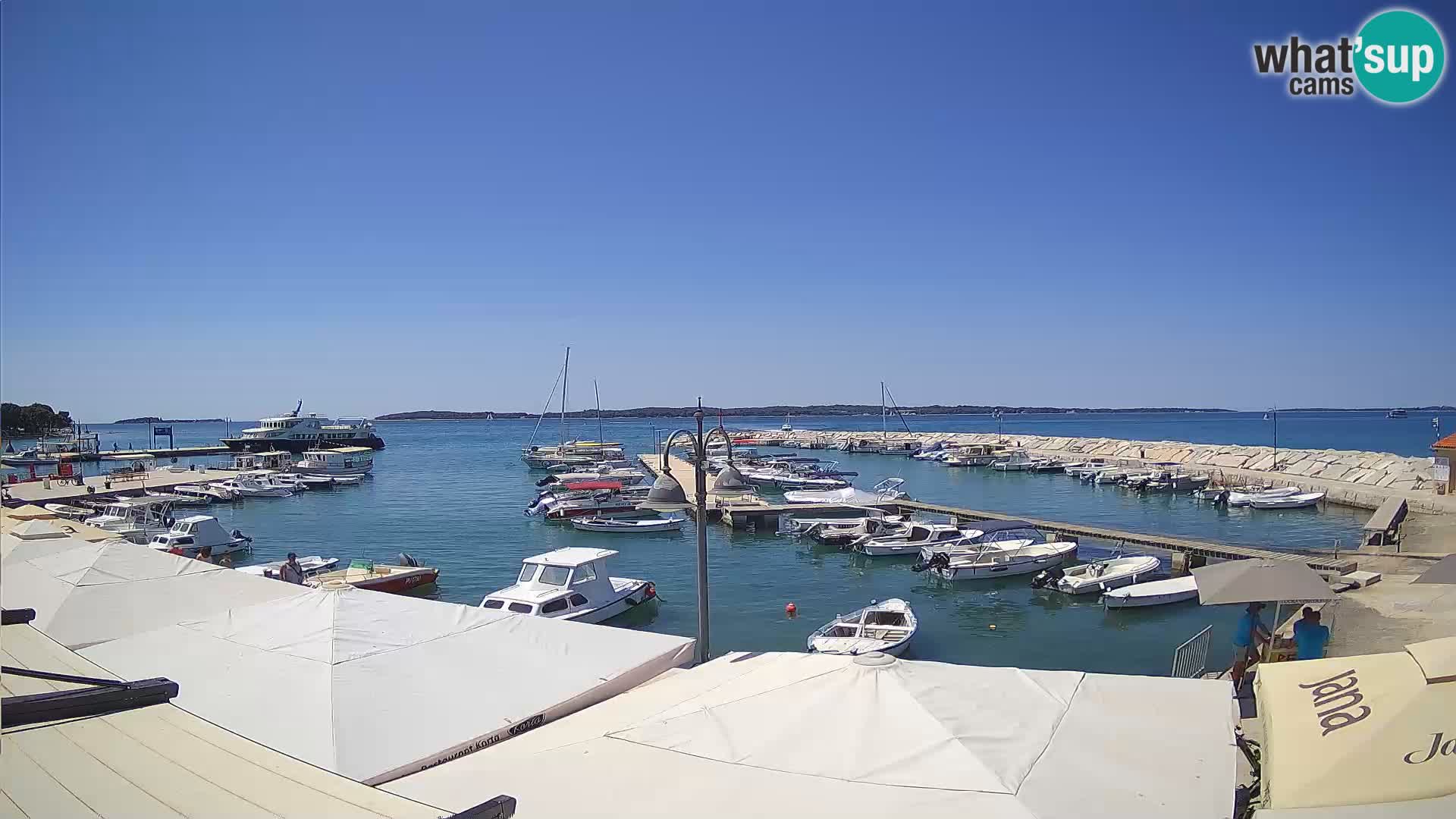 Webcam Fažana riva and city marina – Istria
