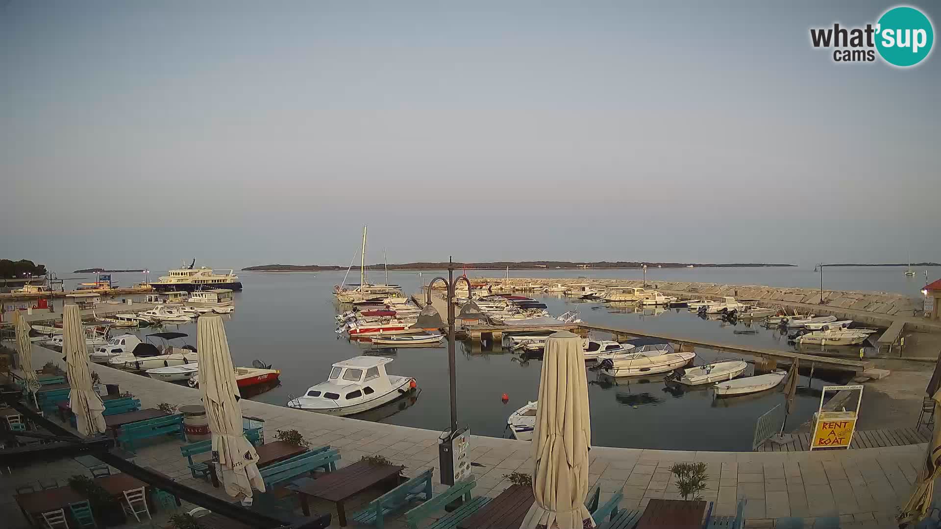 Webcam Fažana riva and city marina – Istria
