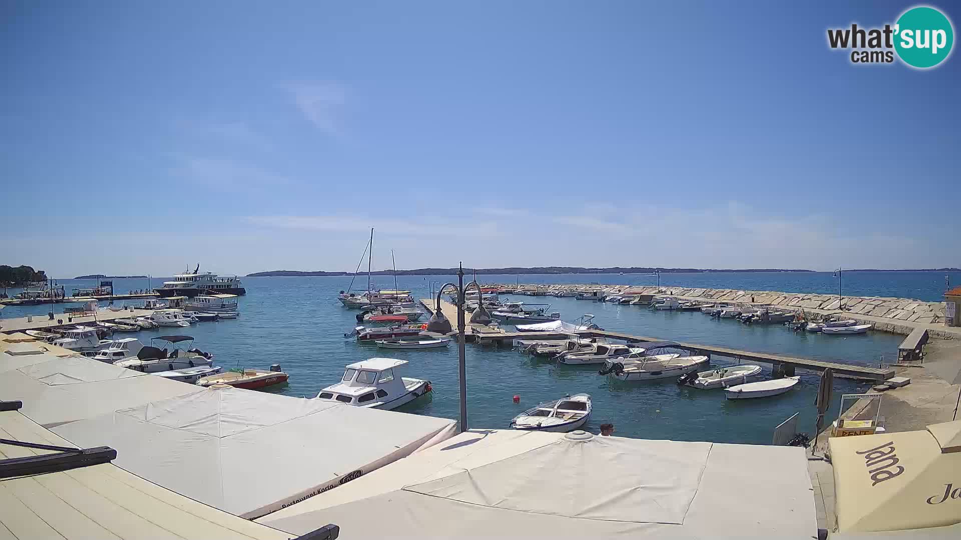 Spletna kamera Fažana riva in mestna marina – Istra