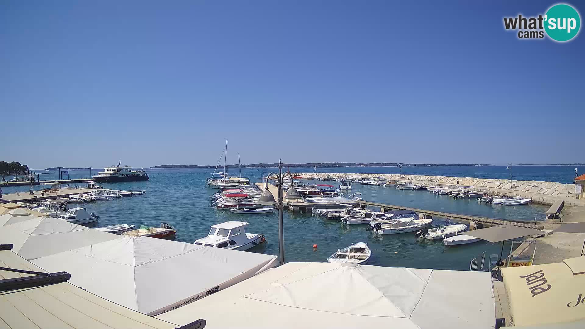 Webcam Fažana riva and city marina – Istria