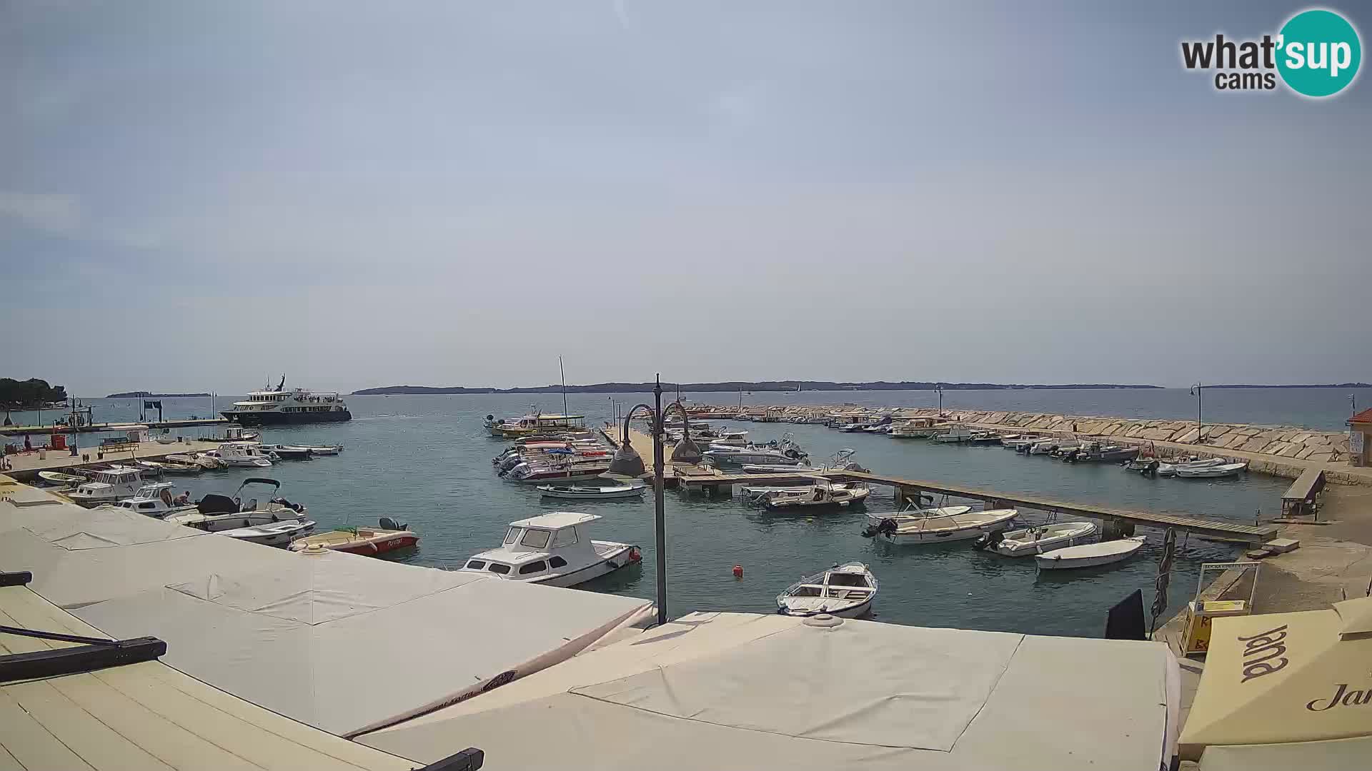 Webcam Fažana riva and city marina – Istria