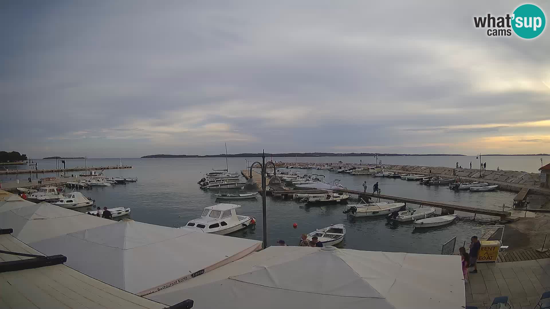 Webcam Fažana riva and city marina – Istria