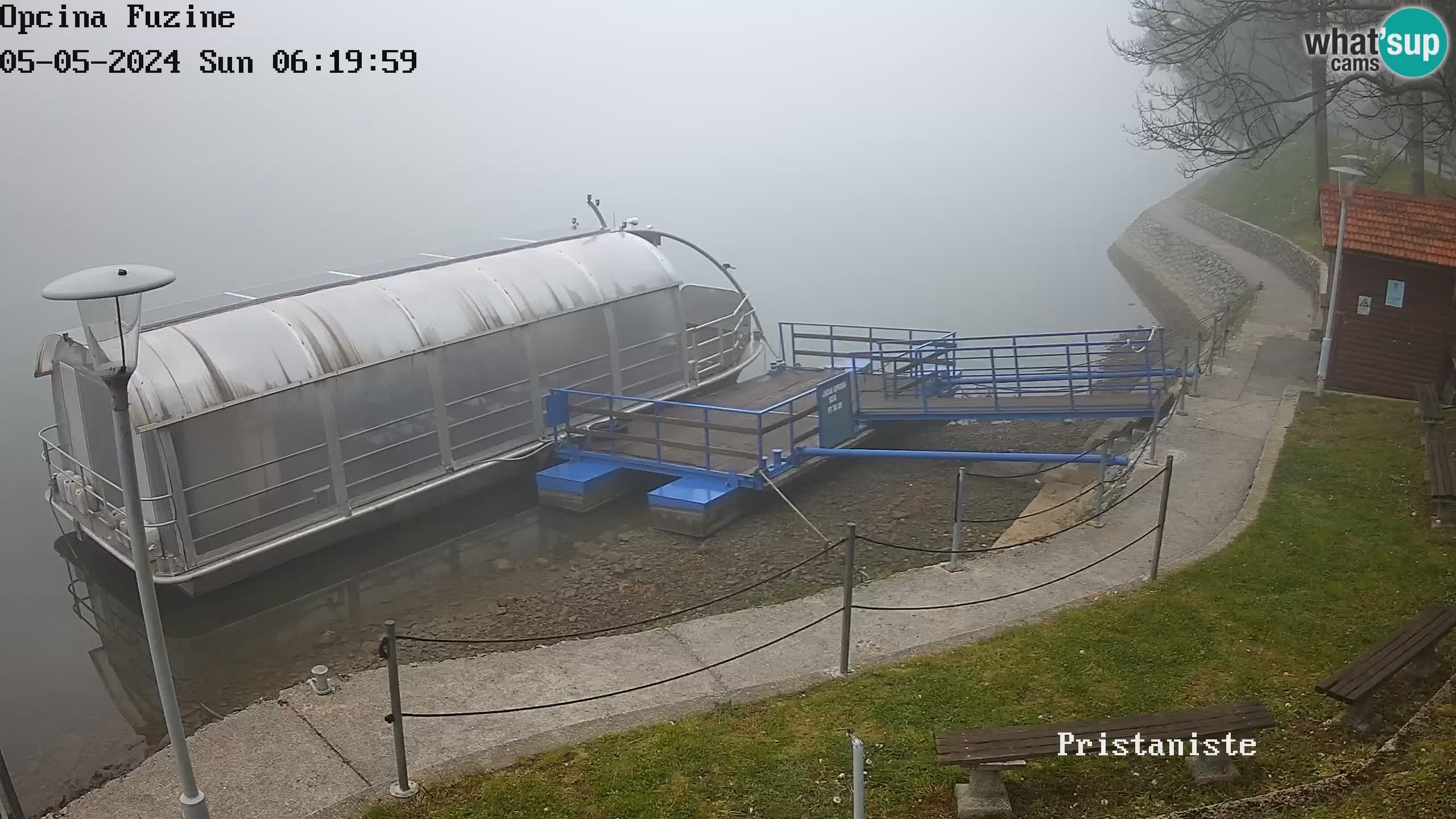 Web kamera Bajersko Jezero Fužine – turistički brodić