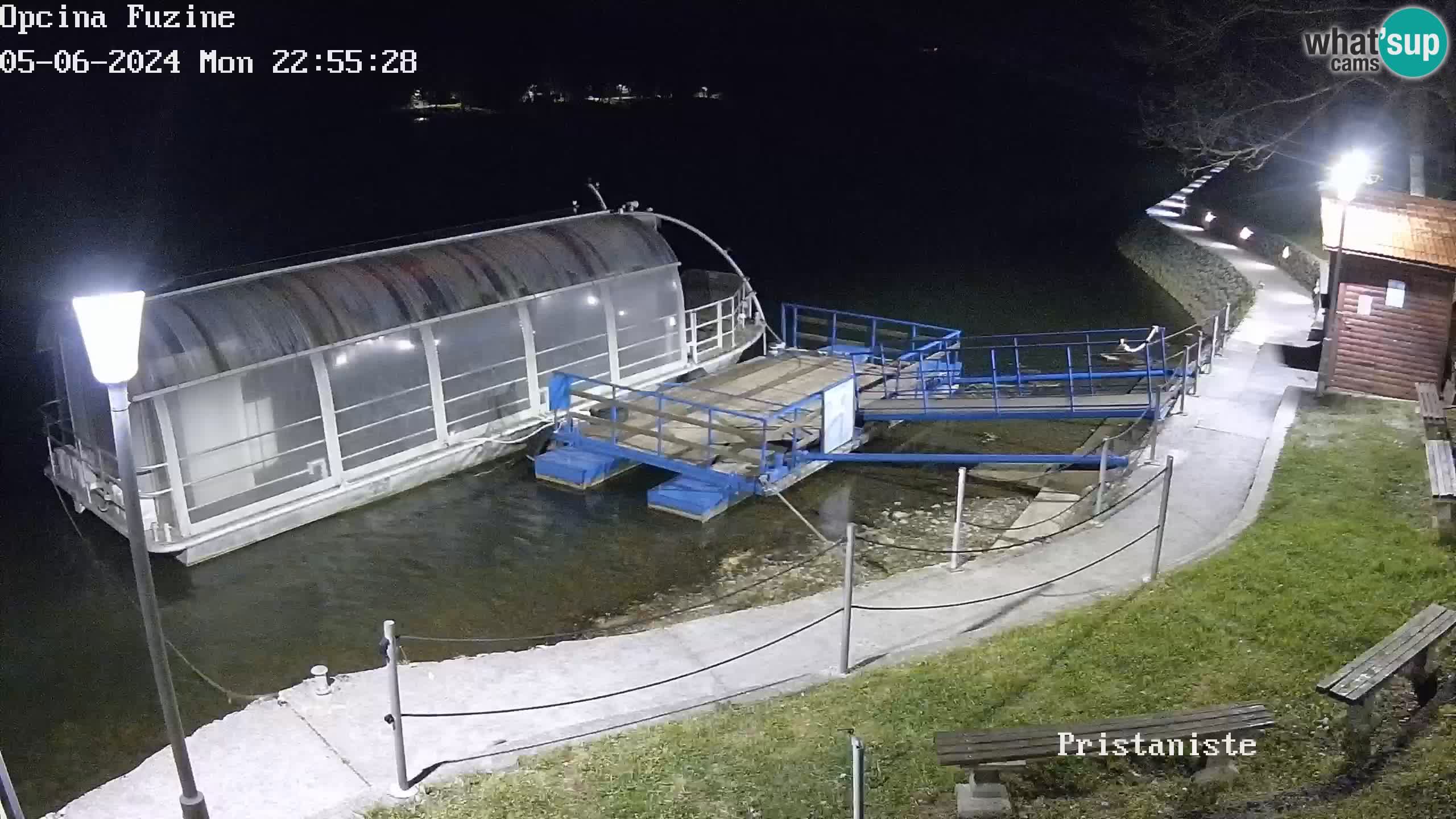 Lago Bajer camera en vivo Bajersko Jezero Fužine barco turístico