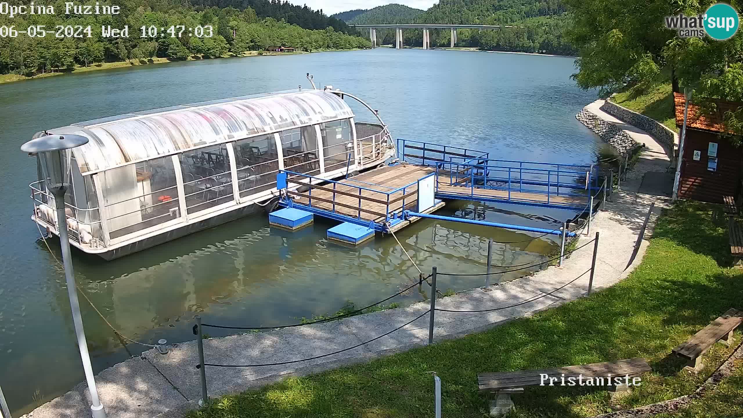 Lago Bajer live webcam Bajersko Jezero Fužine bateau touristique