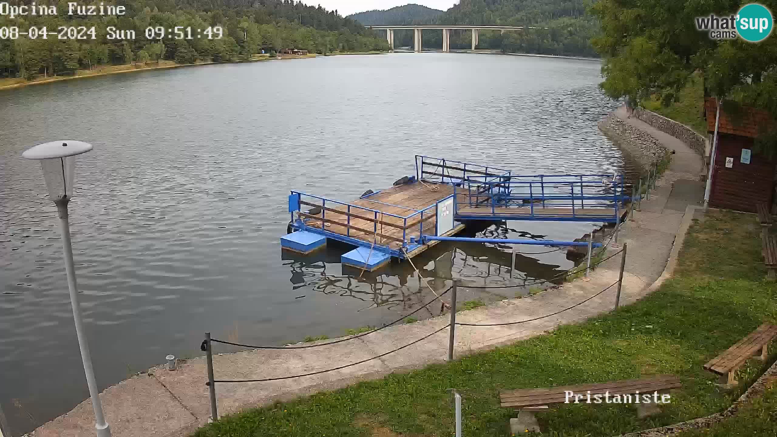 Lago Bajer camera en vivo Bajersko Jezero Fužine barco turístico