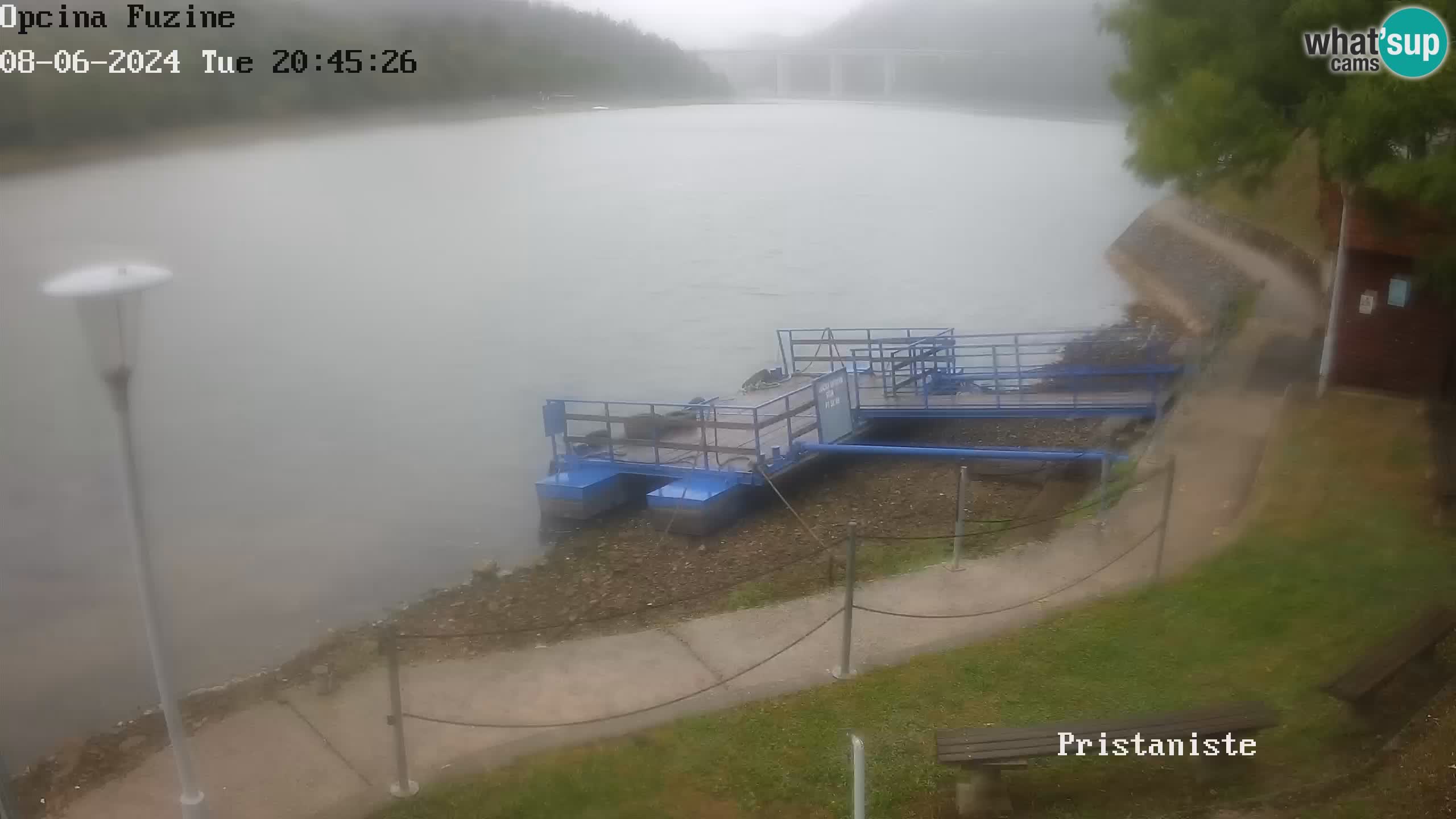 Lago Bajer livecam Bajersko Jezero Fužine battello turistico