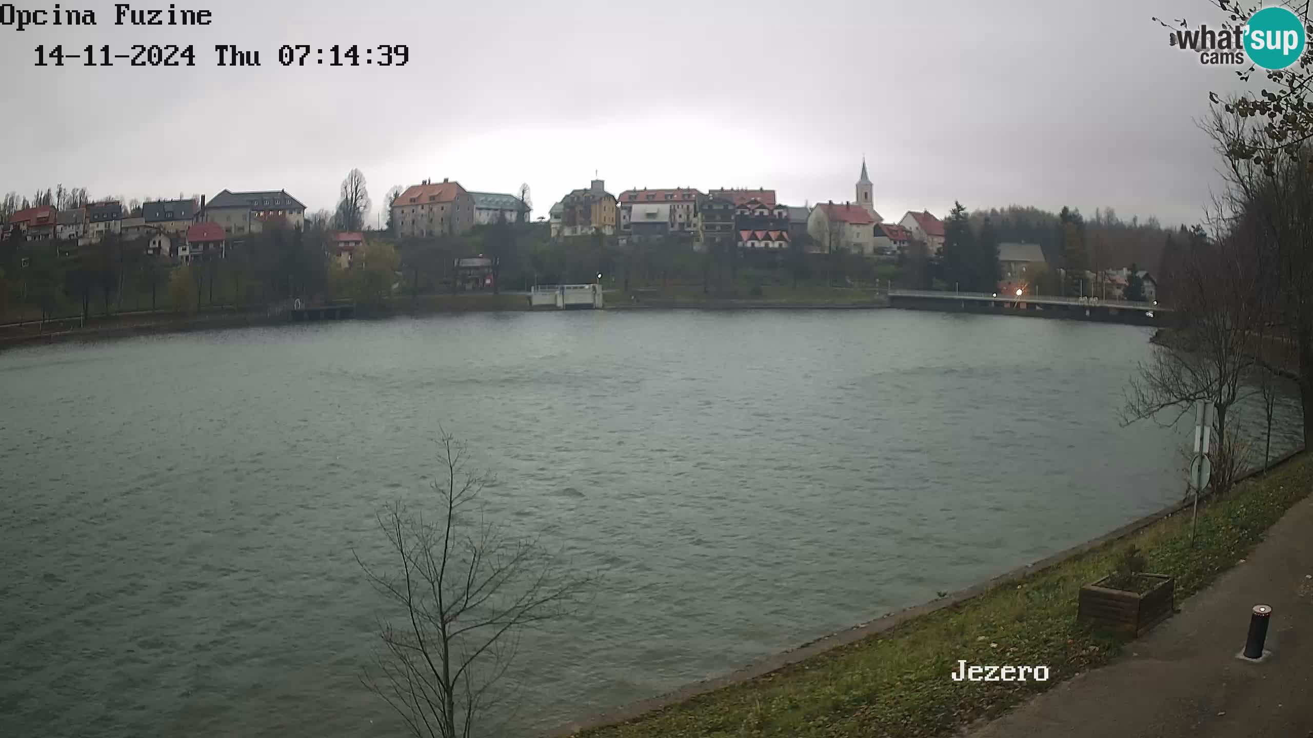 LIVE lago Bajer webcam Bajersko Jezero Fužine