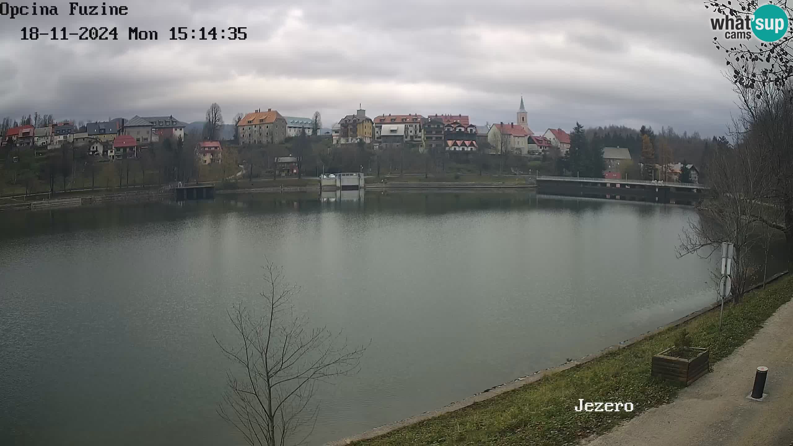 LIVE Lake Bajer livecam Bajersko Jezero Fužine