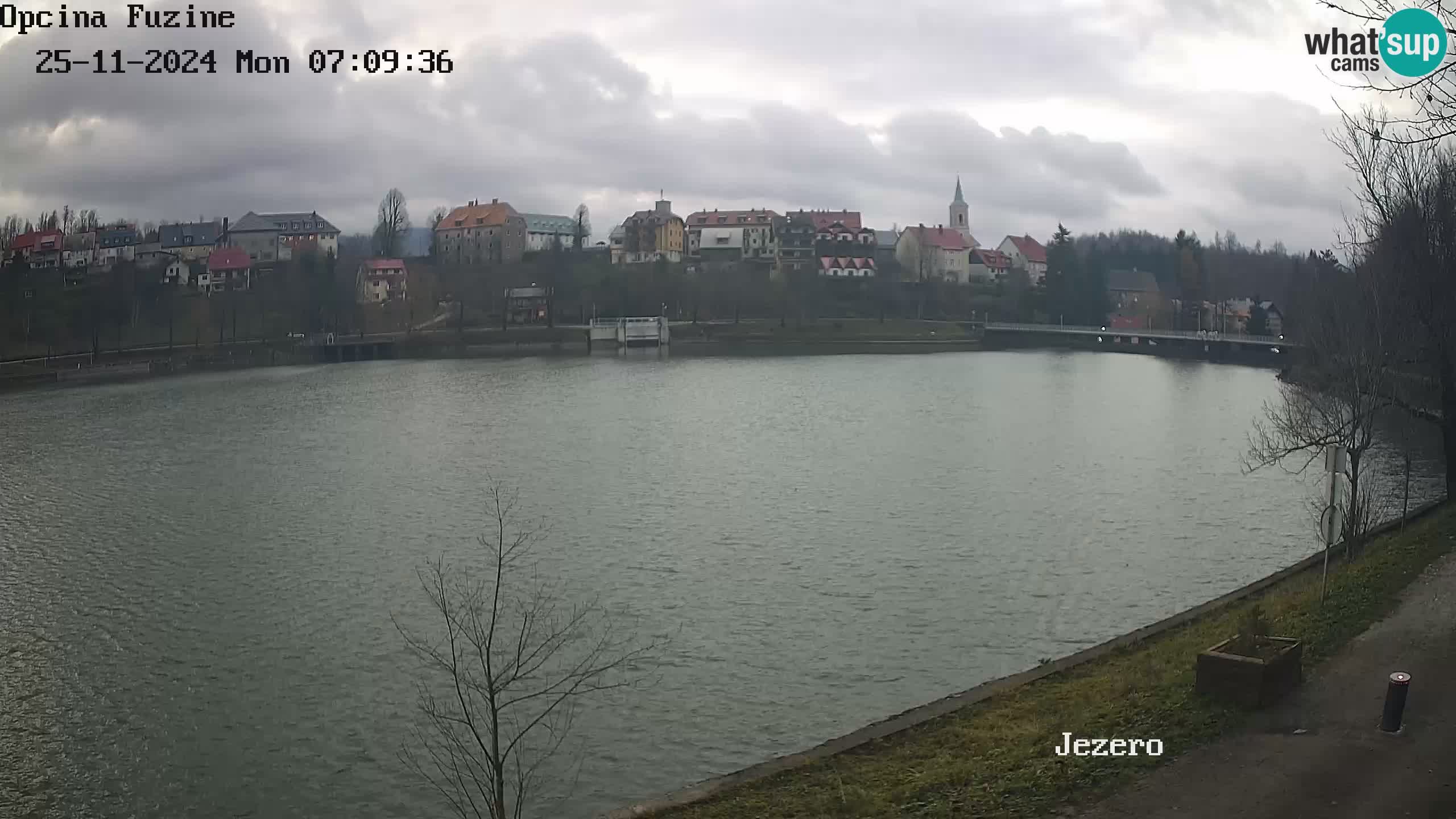 LIVE lago Bajer webcam Bajersko Jezero Fužine