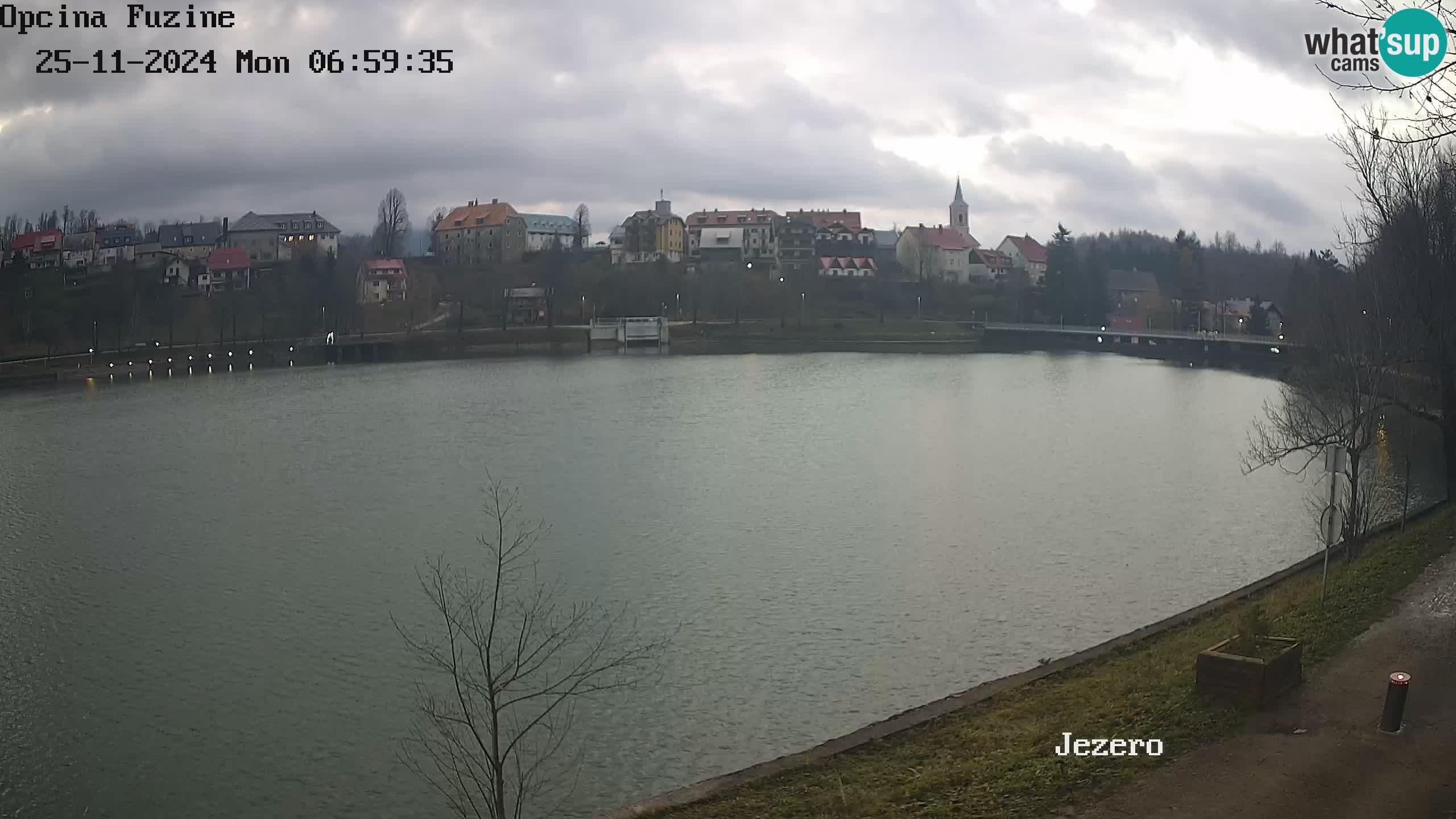 LIVE lago Bajer webcam Bajersko Jezero Fužine