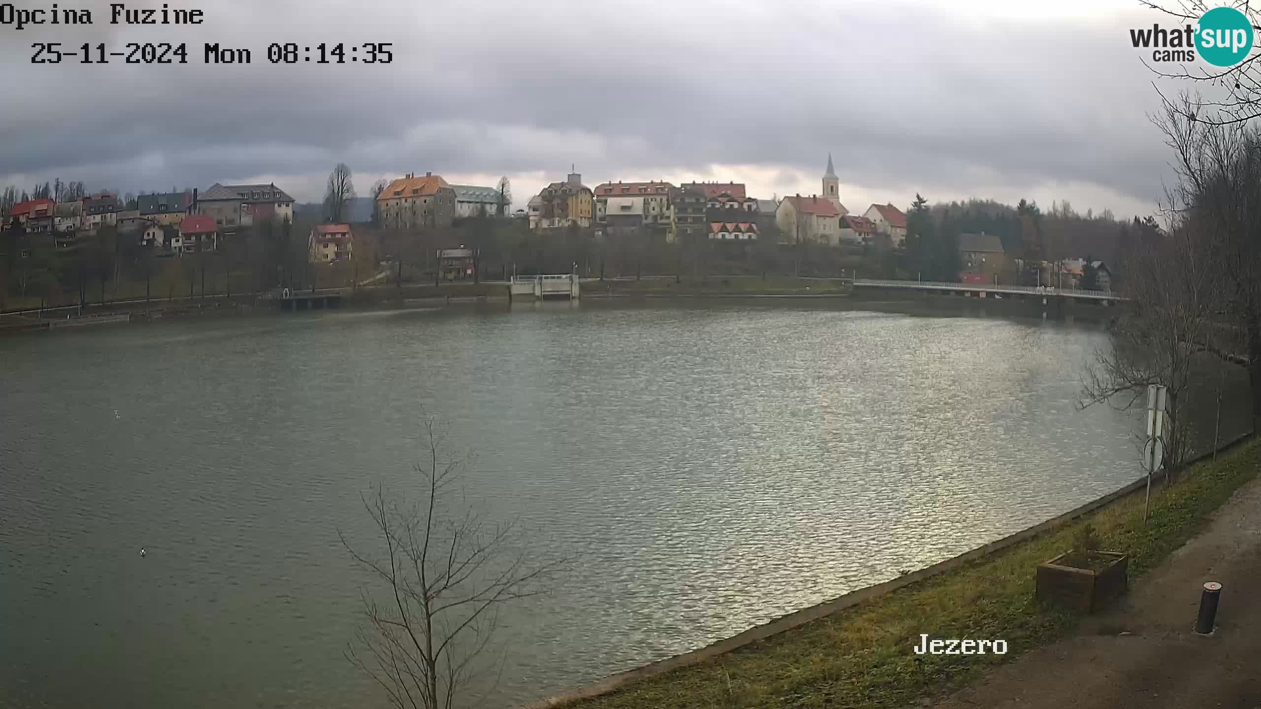 LIVE lago Bajer webcam Bajersko Jezero Fužine