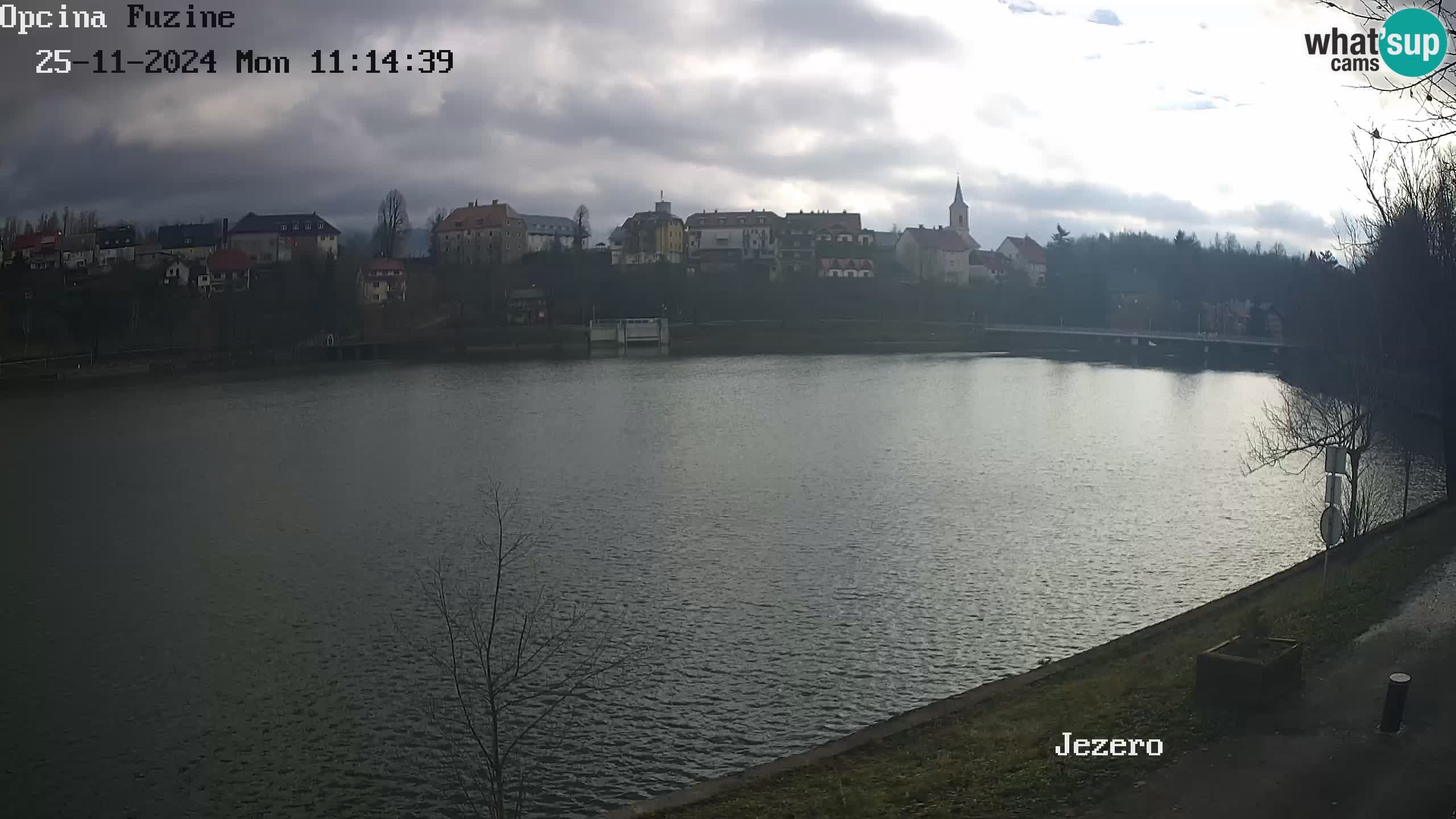 LIVE lago Bajer webcam Bajersko Jezero Fužine