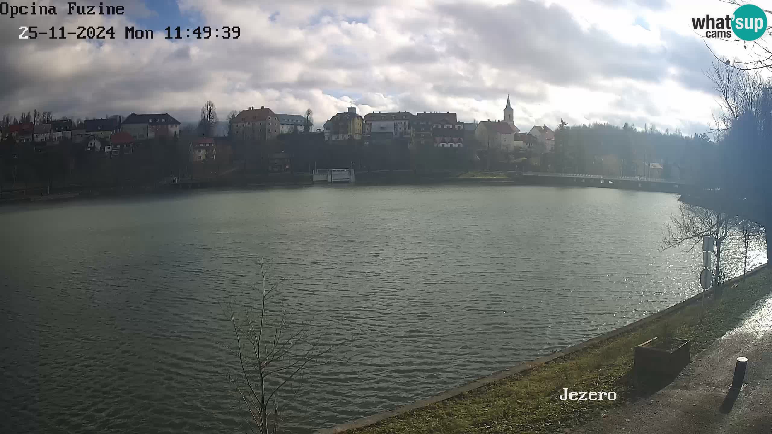 LIVE lago Bajer webcam Bajersko Jezero Fužine