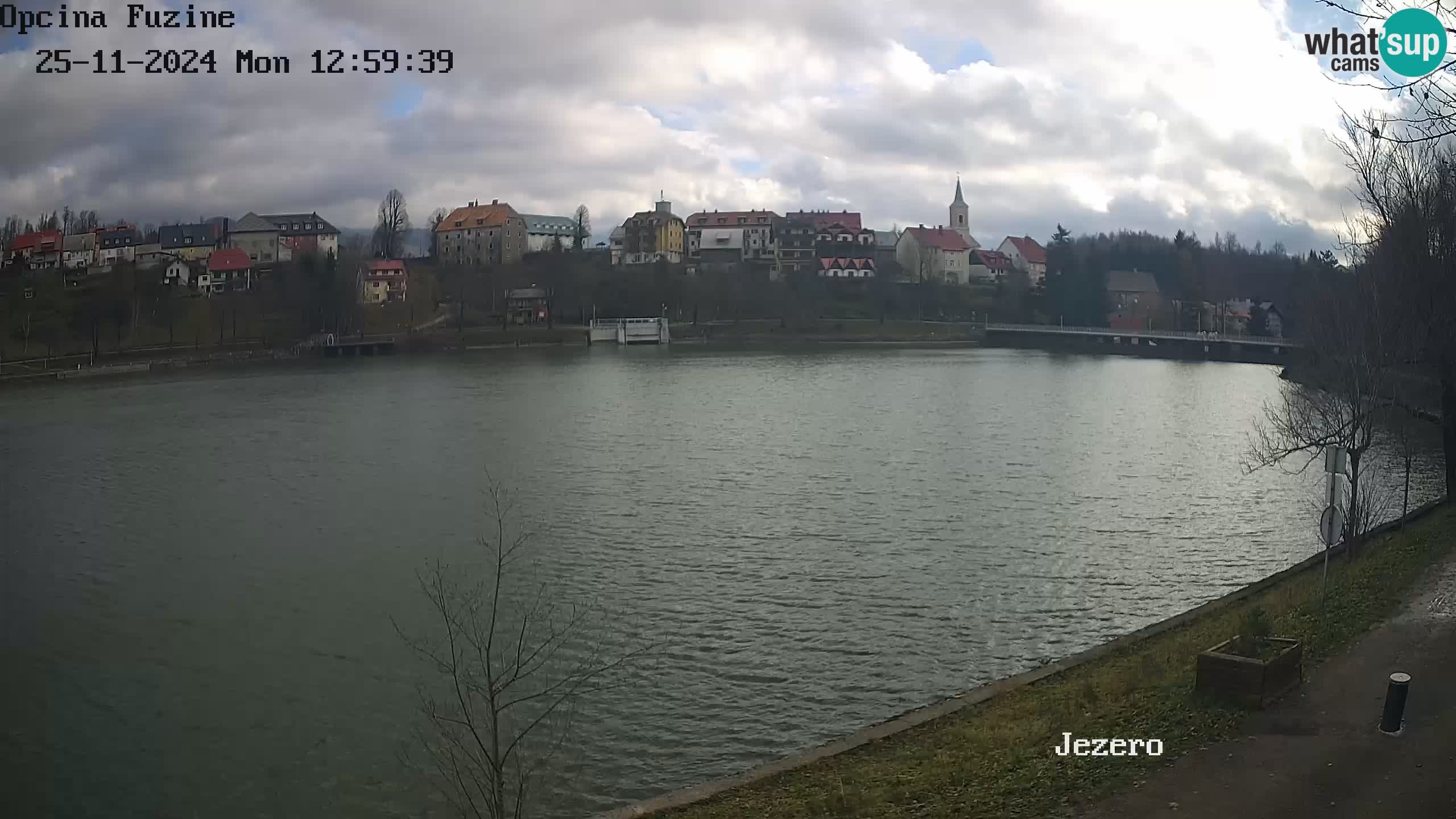 LIVE lago Bajer webcam Bajersko Jezero Fužine