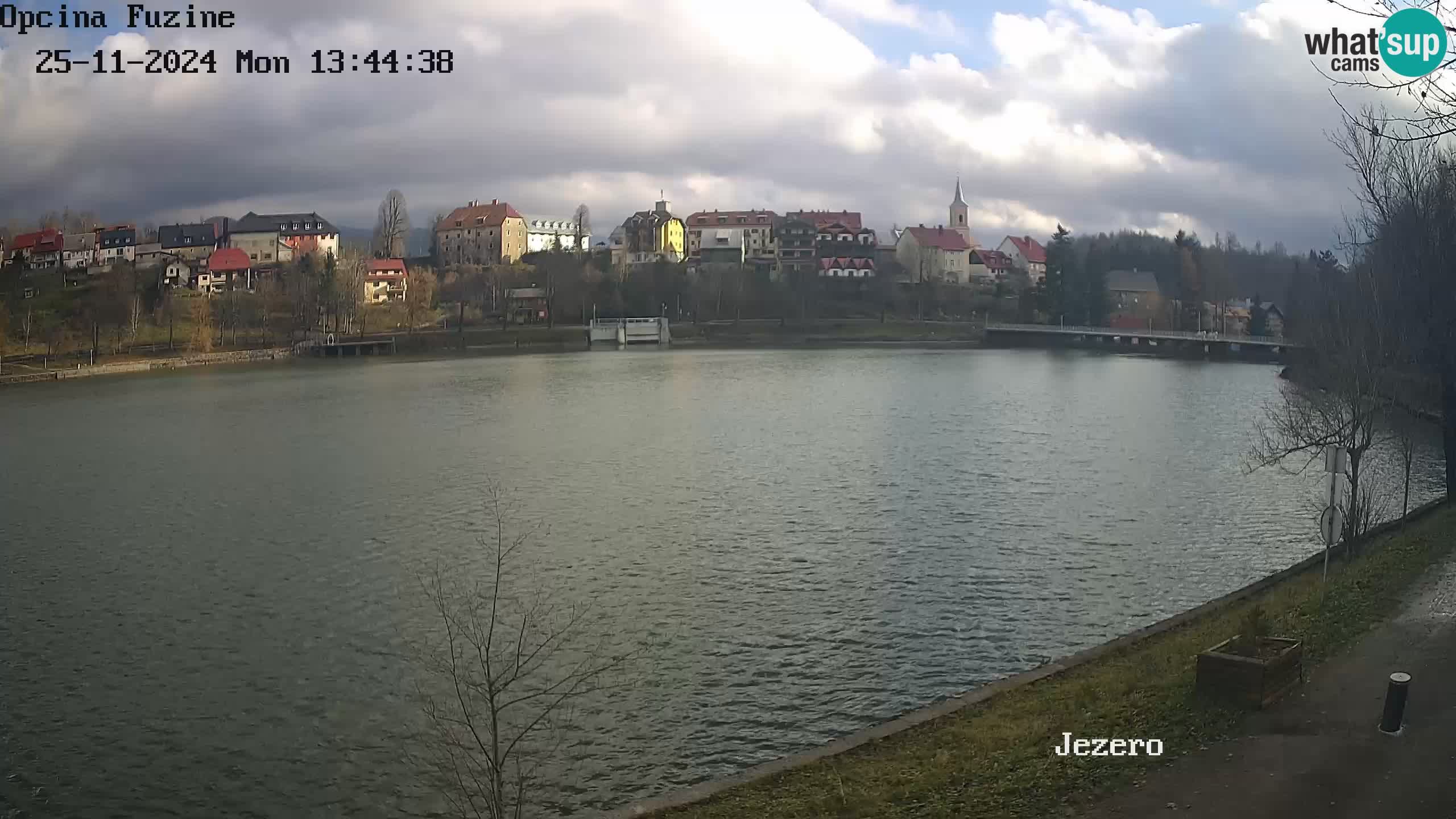 LIVE lago Bajer webcam Bajersko Jezero Fužine