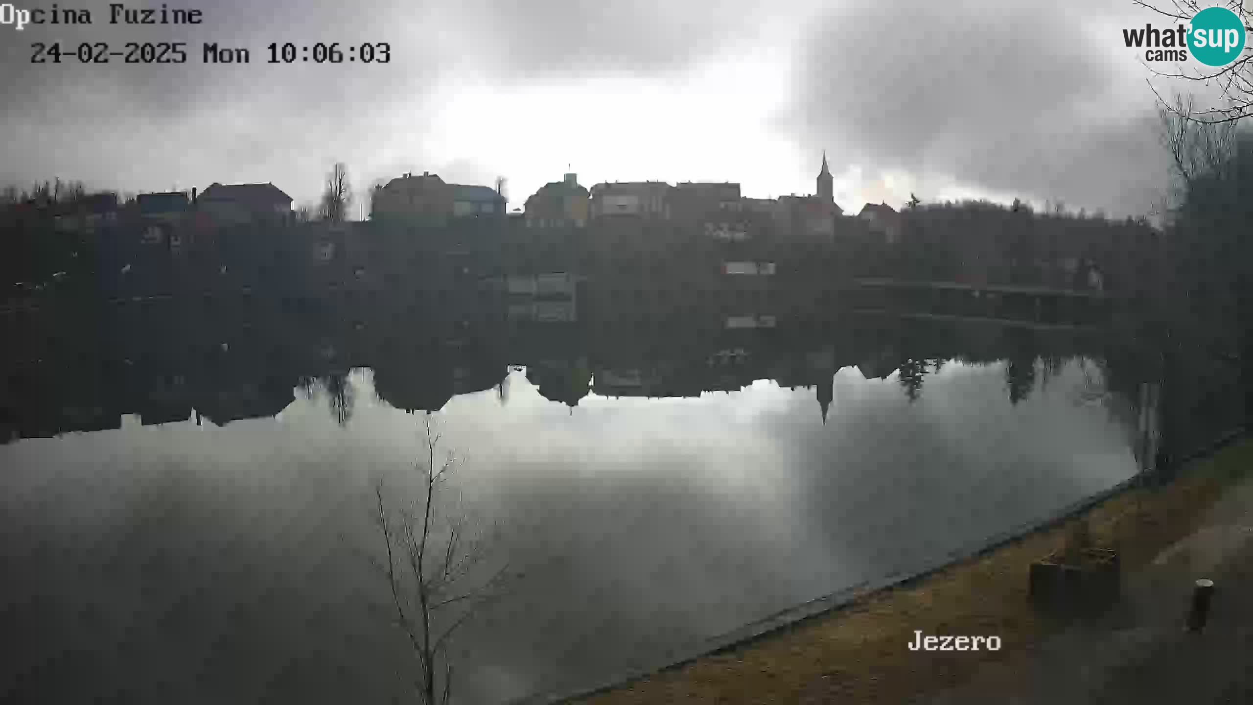 LIVE Lake Bajer livecam Bajersko Jezero Fužine