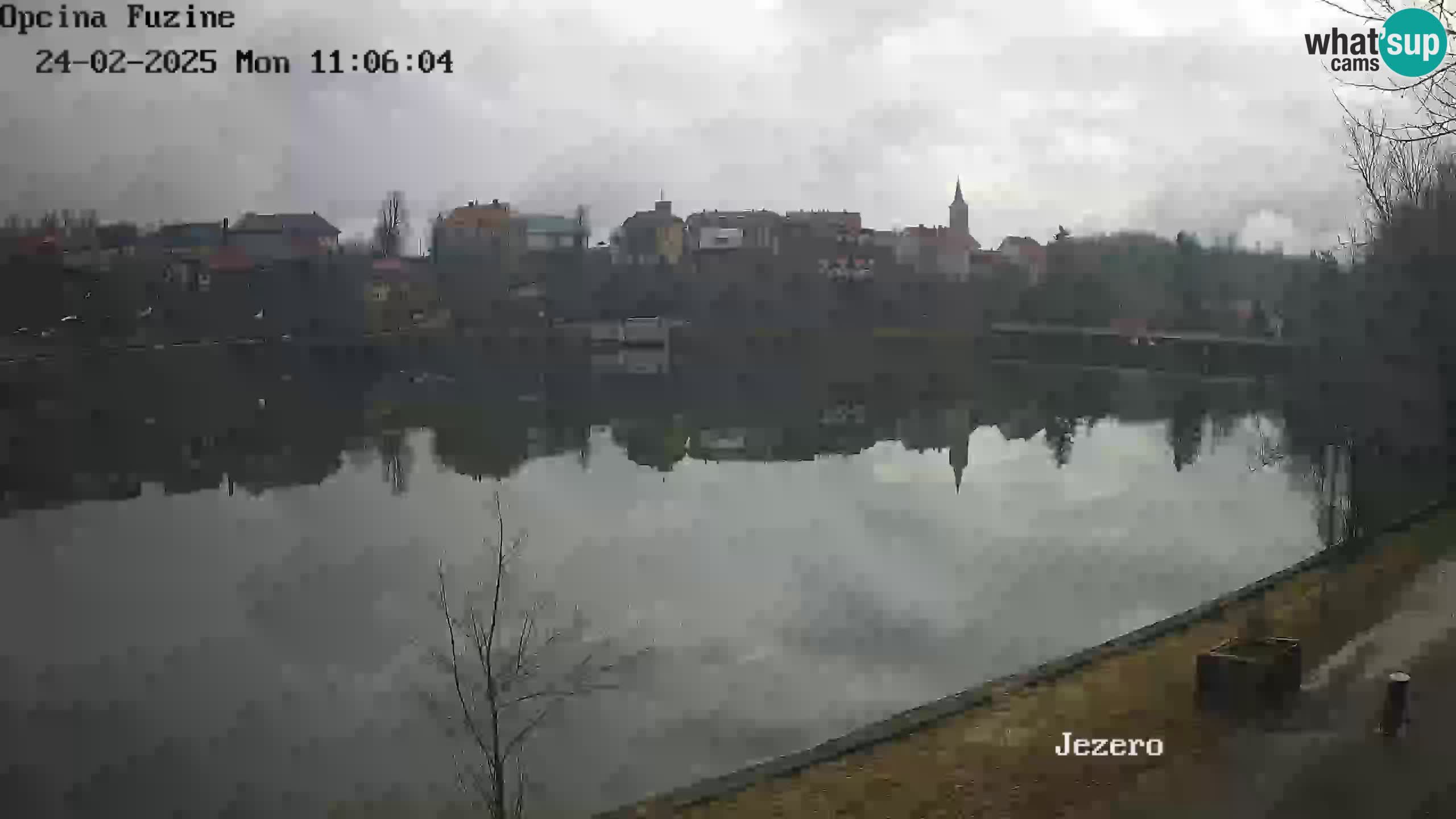 LIVE Lake Bajer livecam Bajersko Jezero Fužine