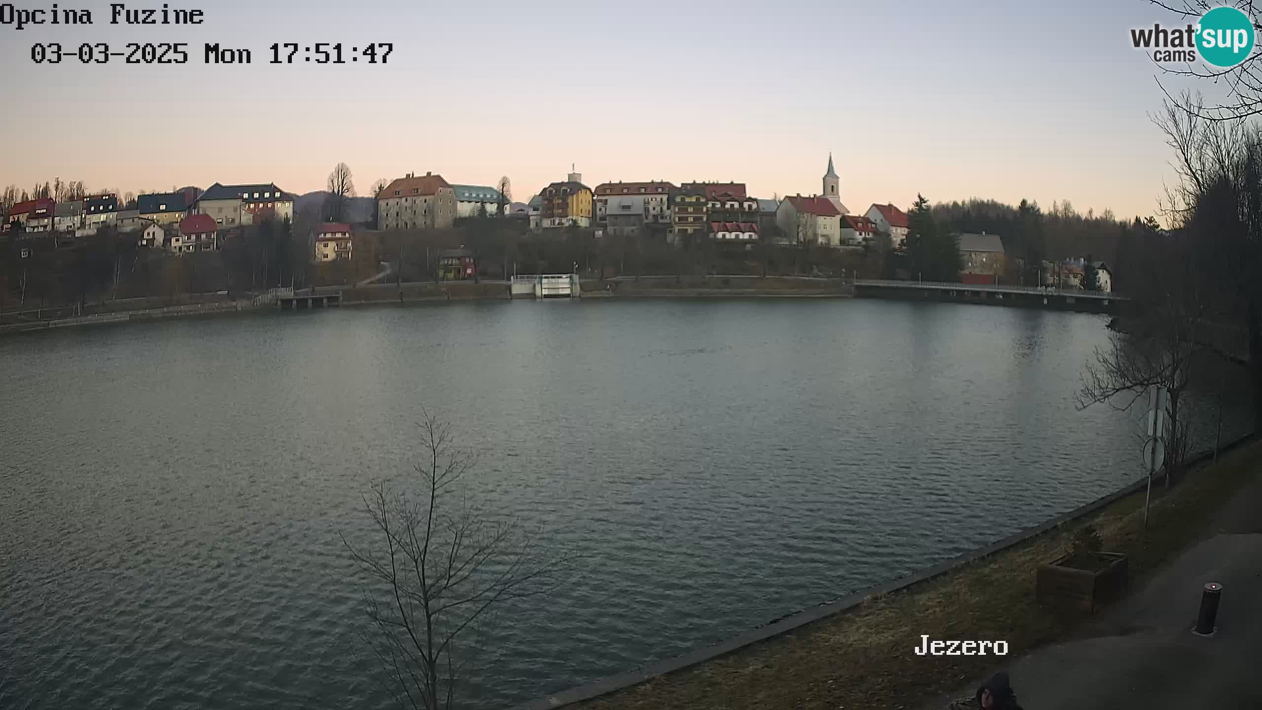 LIVE Lake Bajer livecam Bajersko Jezero Fužine