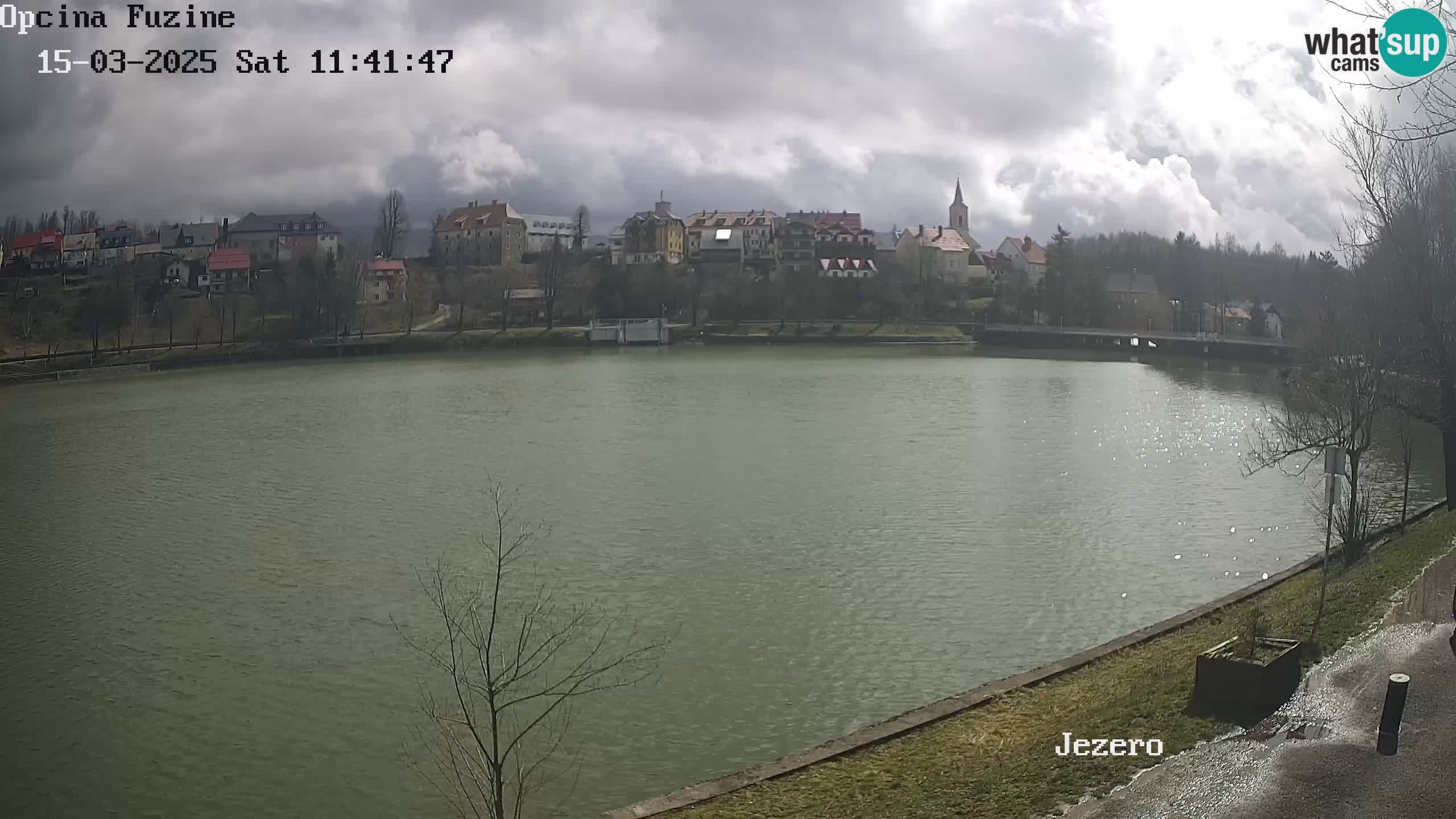 LIVE Lake Bajer livecam Bajersko Jezero Fužine