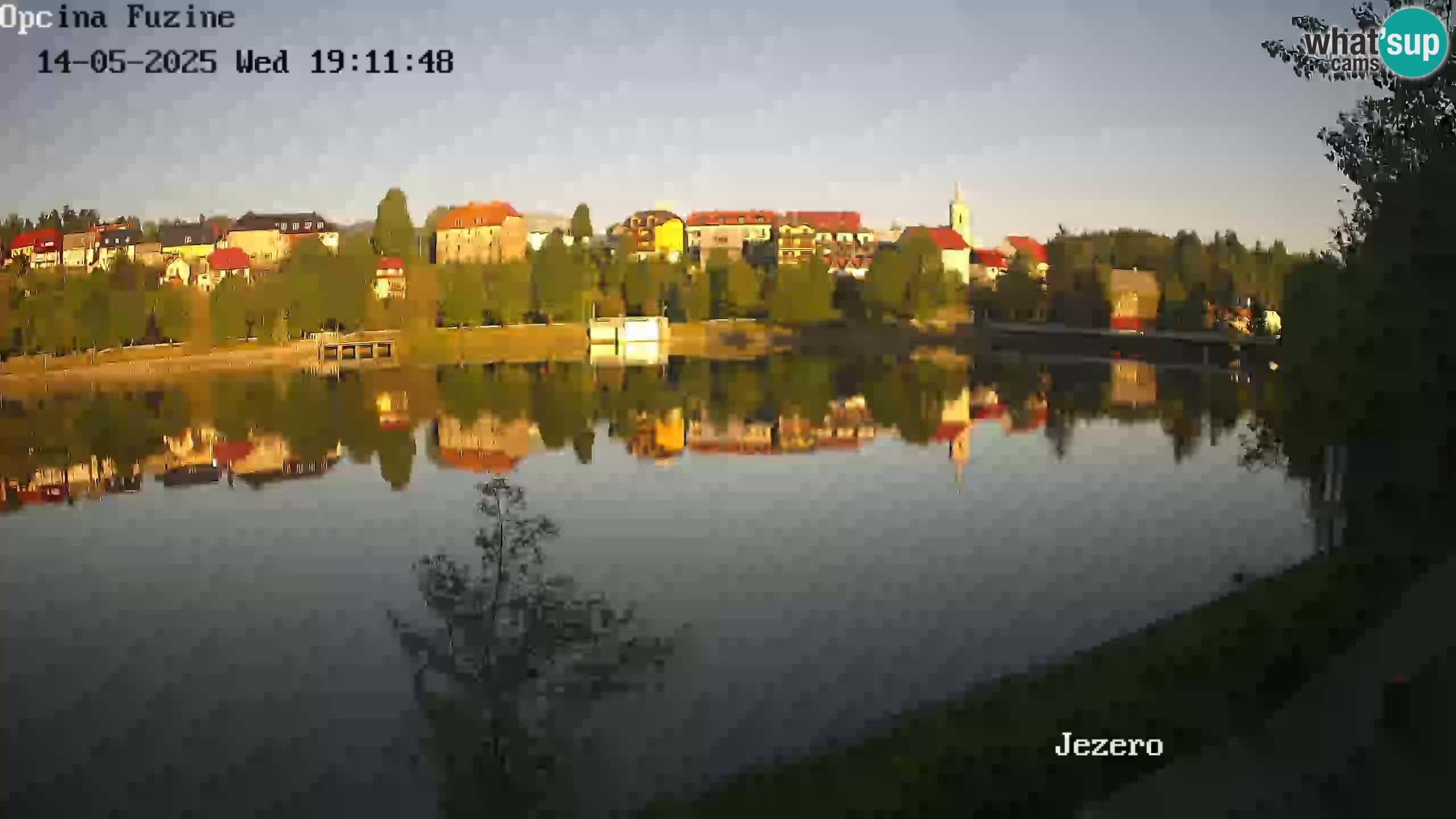 LIVE Lake Bajer livecam Bajersko Jezero Fužine