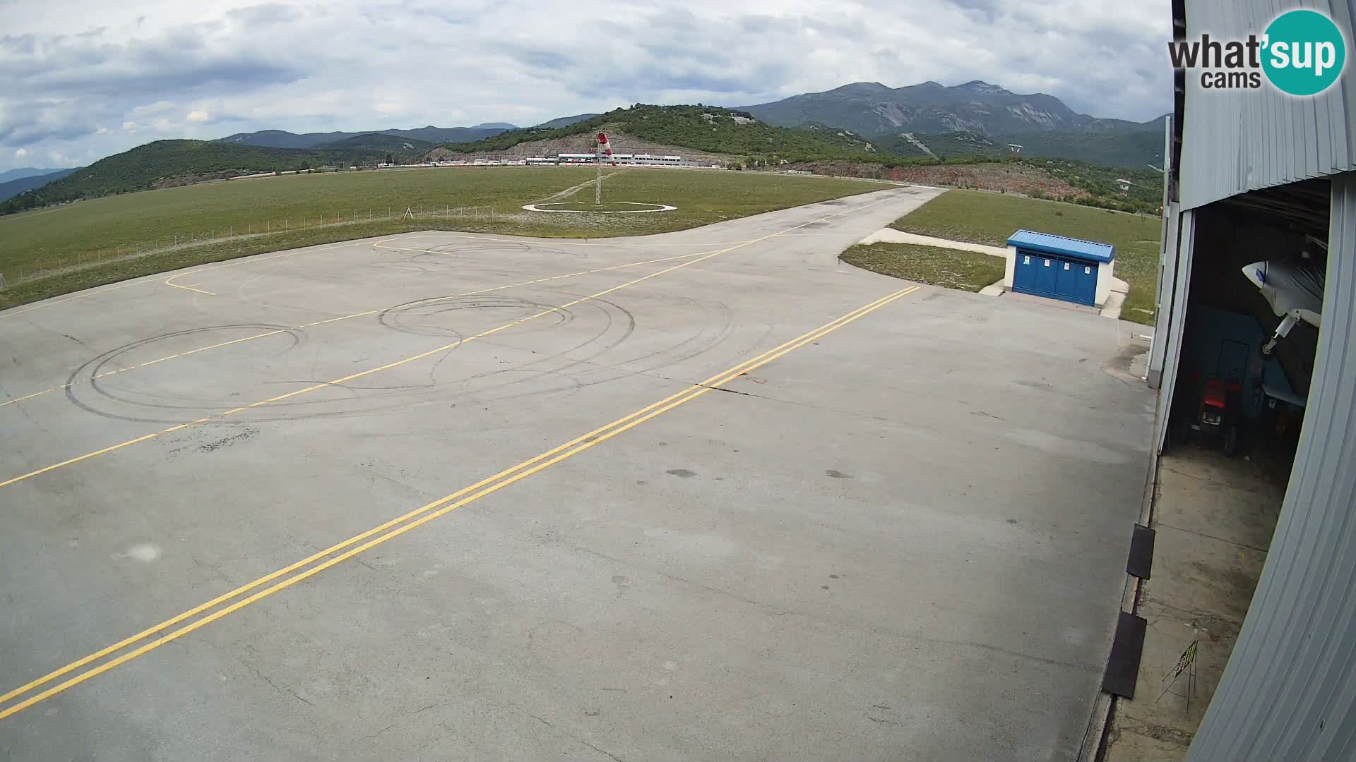 Spletna kamera Grobnik letališče – Čavle – Reka