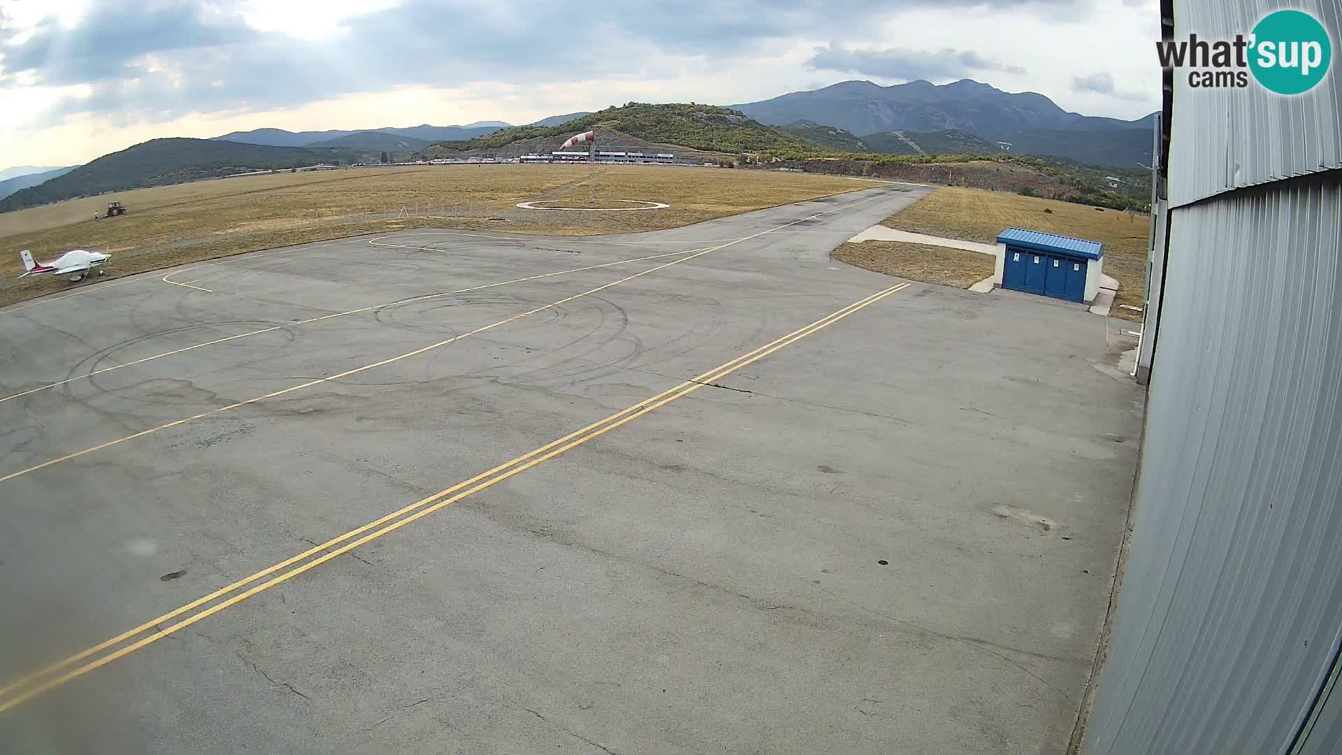 Spletna kamera Grobnik letališče – Čavle – Reka