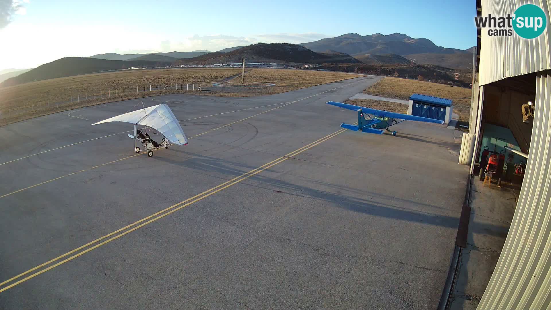 Spletna kamera Grobnik letališče – Čavle – Reka