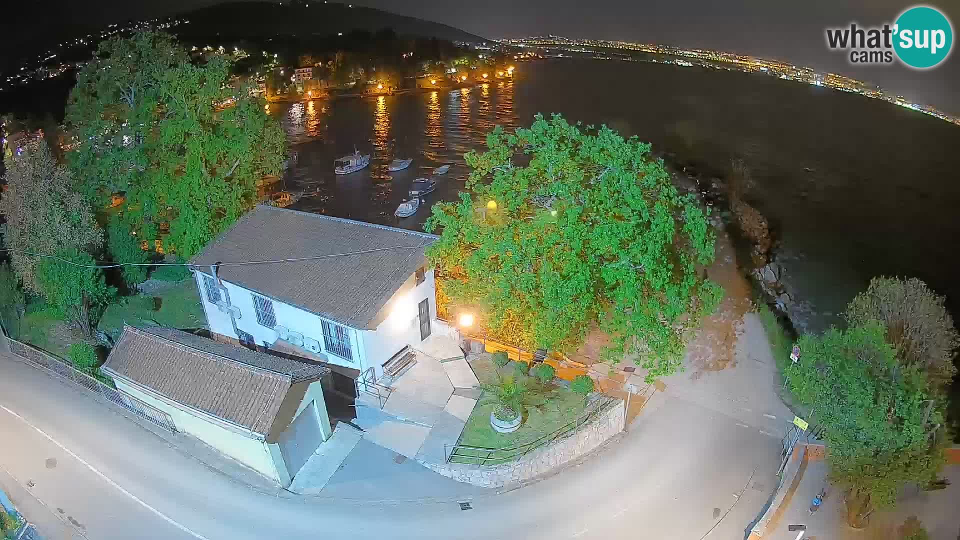 Webcam puerto de Ika – Vista en directo y luces de Opatija