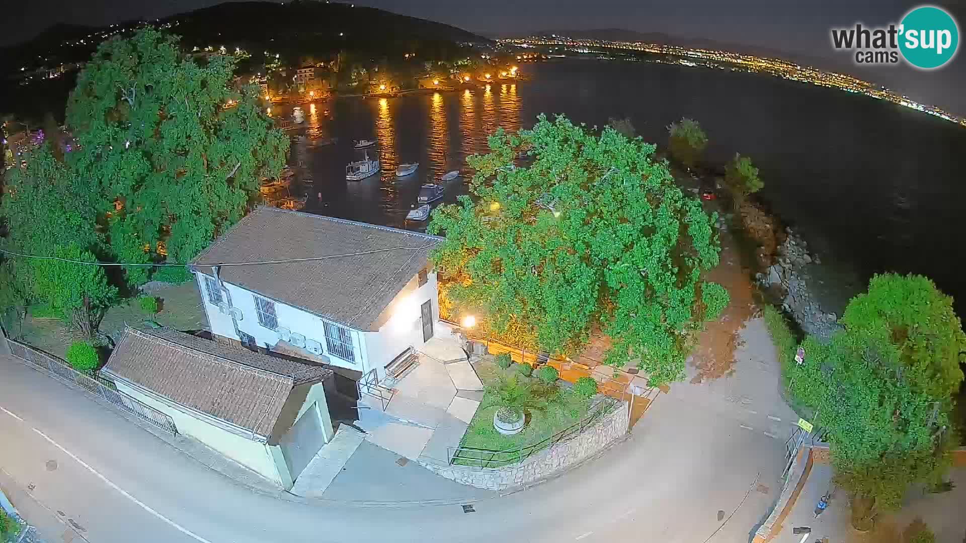 Webcam puerto de Ika – Vista en directo y luces de Opatija