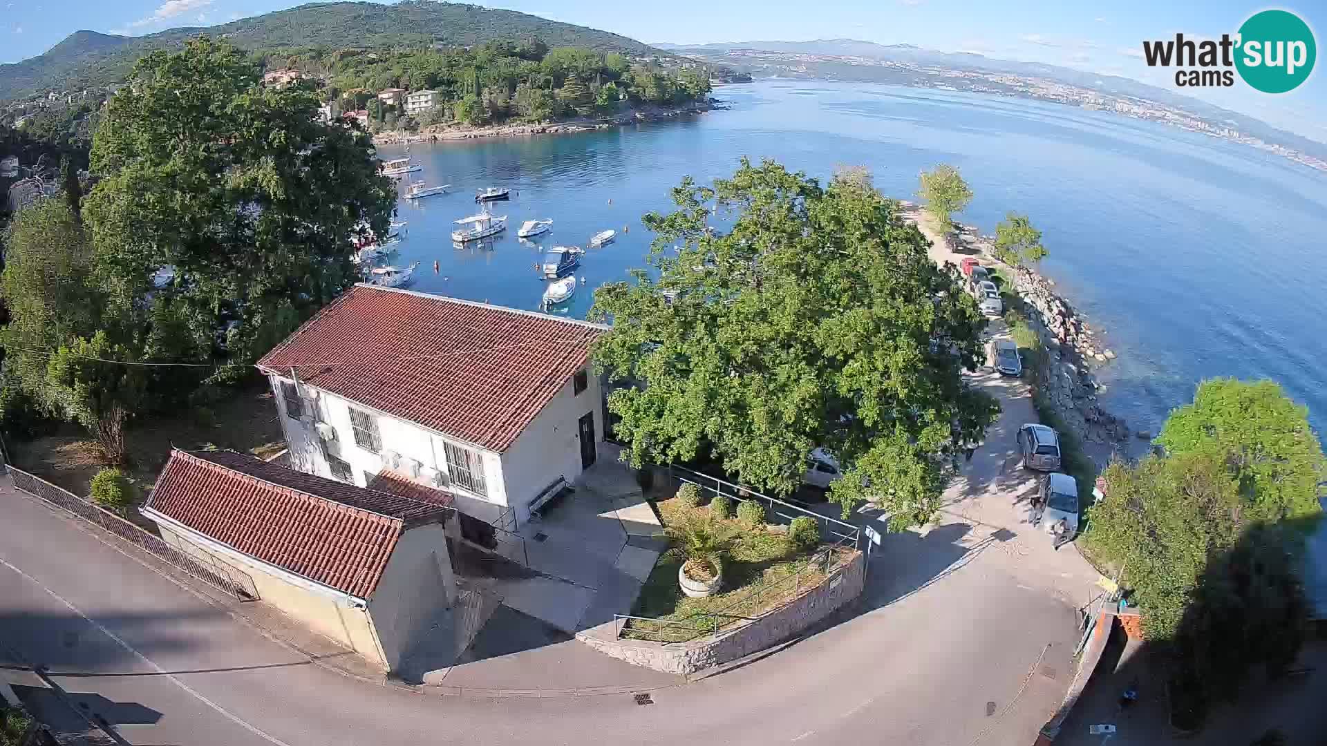 Ika Harbor Webcam – LIVE View of the Harbor and Opatija Lights