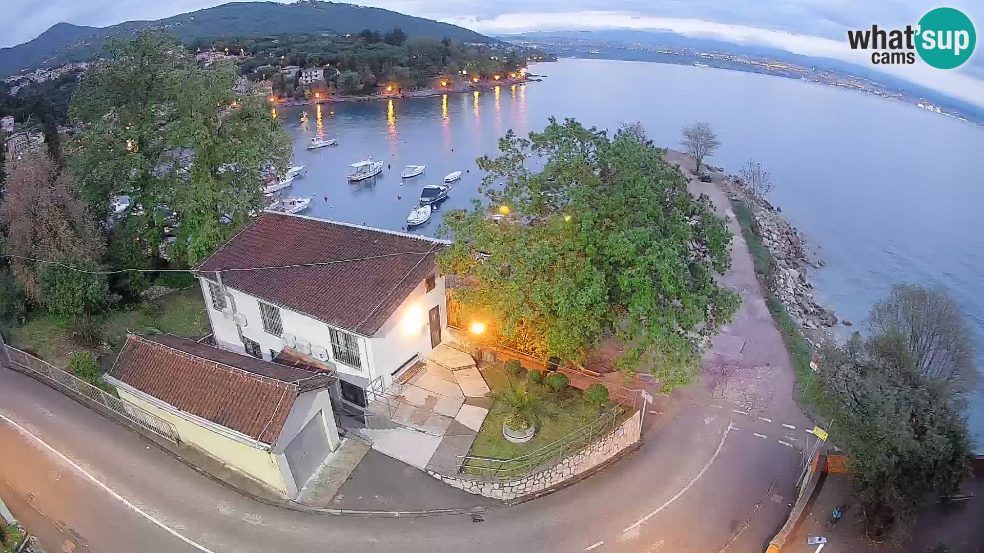 Webcam porto Ika – Vista LIVE sul porto e le luci di Opatija