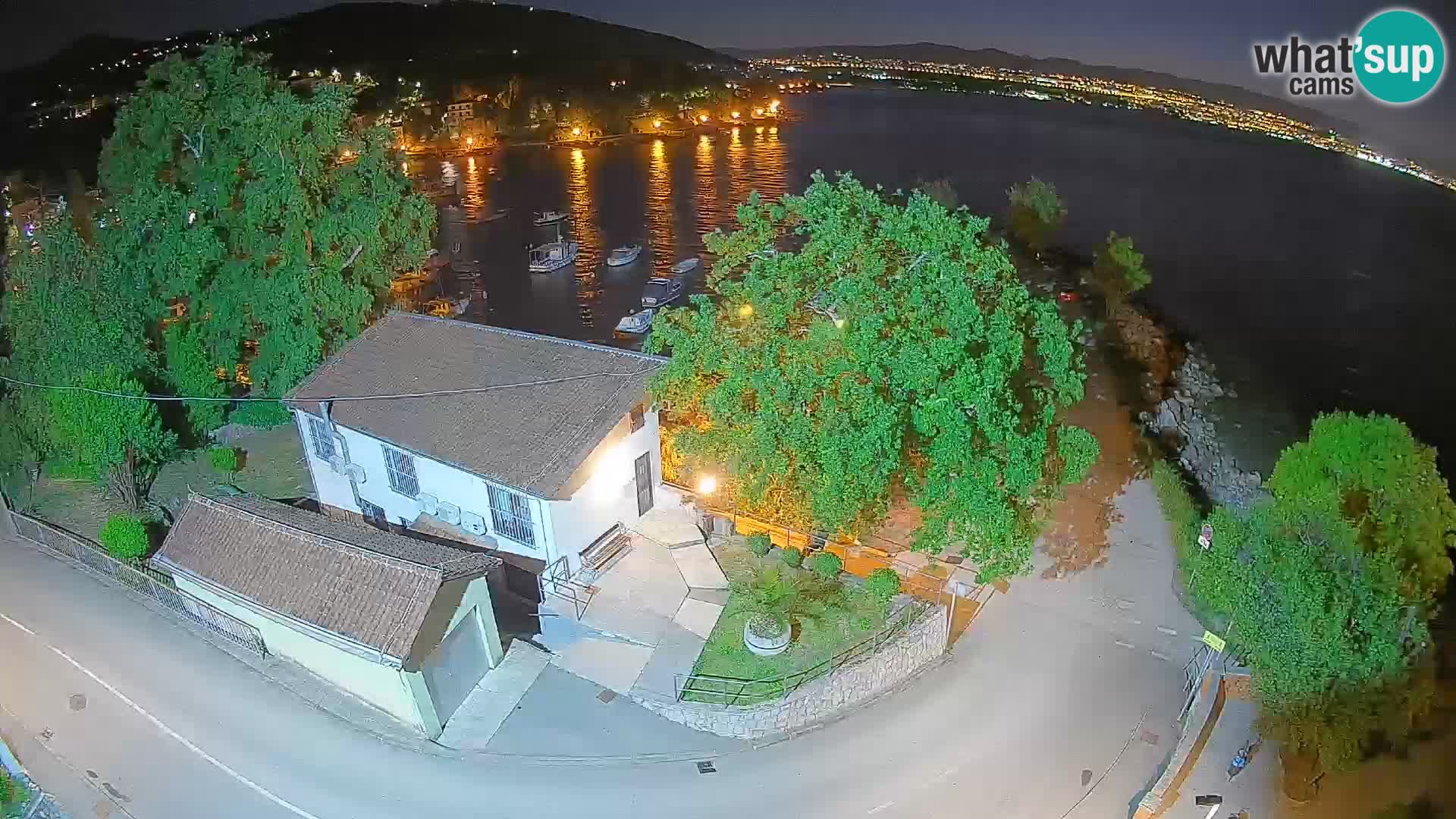 Webcam puerto de Ika – Vista en directo y luces de Opatija