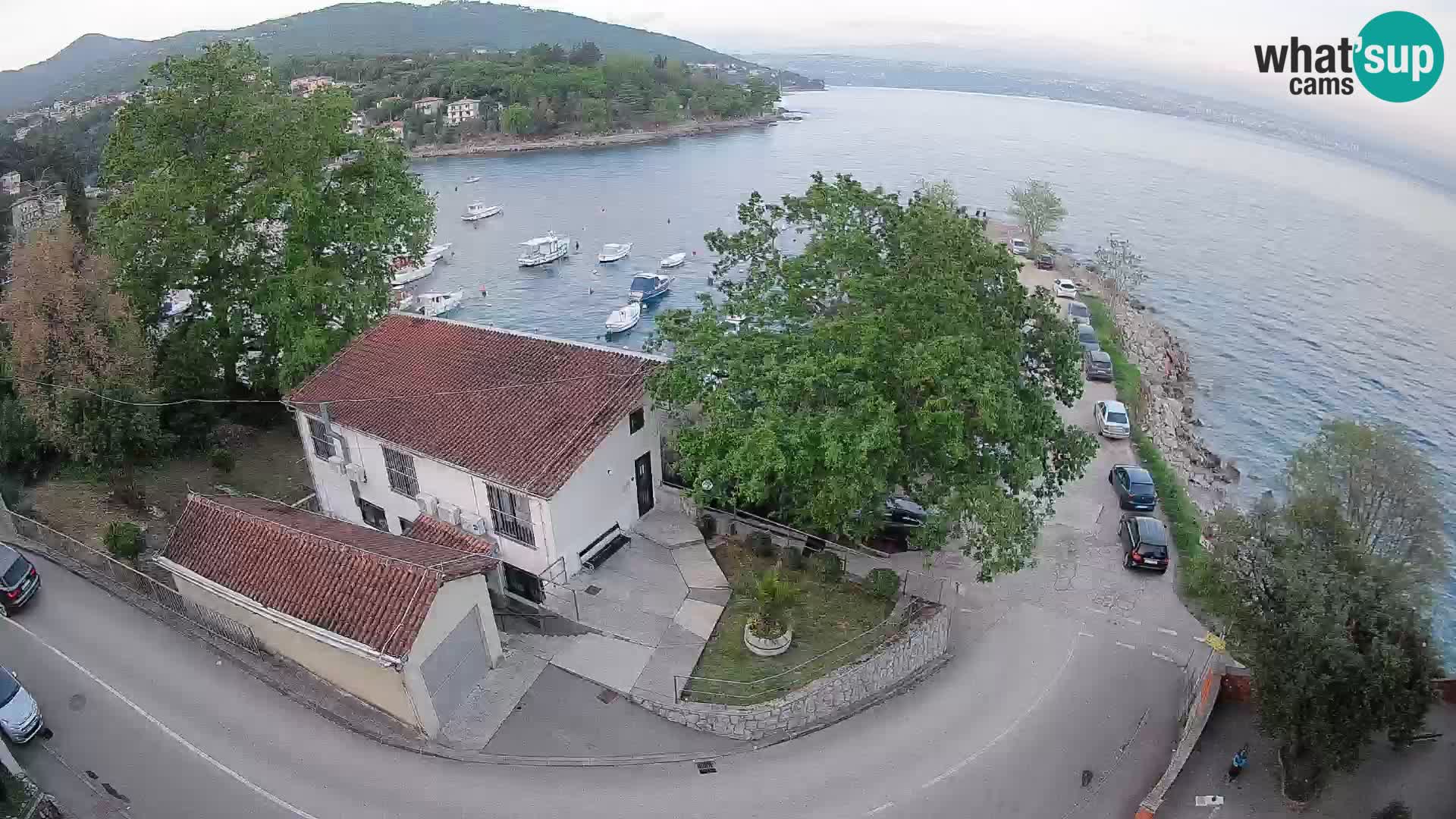 Ika Harbor Webcam – LIVE View of the Harbor and Opatija Lights