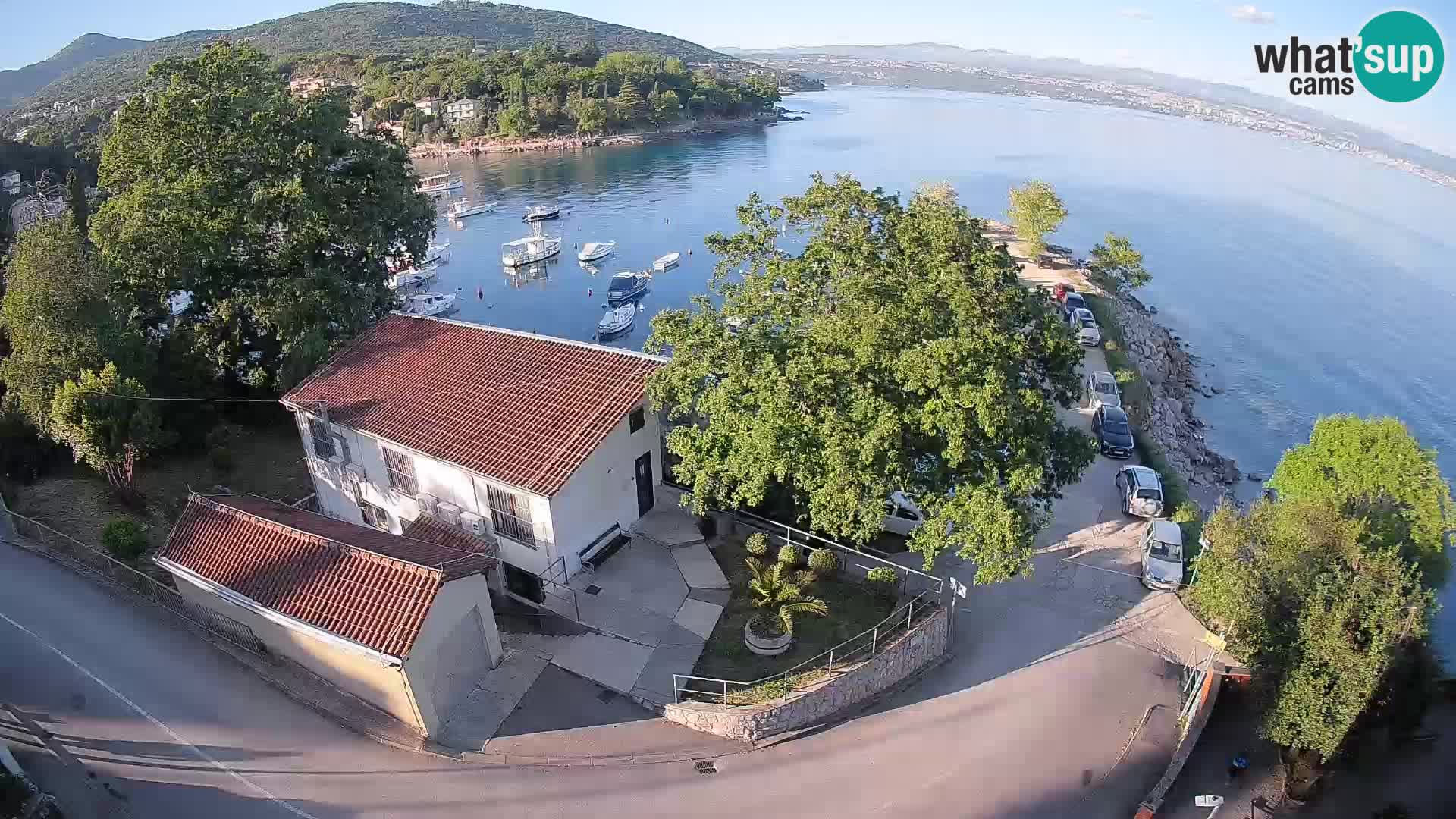 Ika Harbor Webcam – LIVE View of the Harbor and Opatija Lights