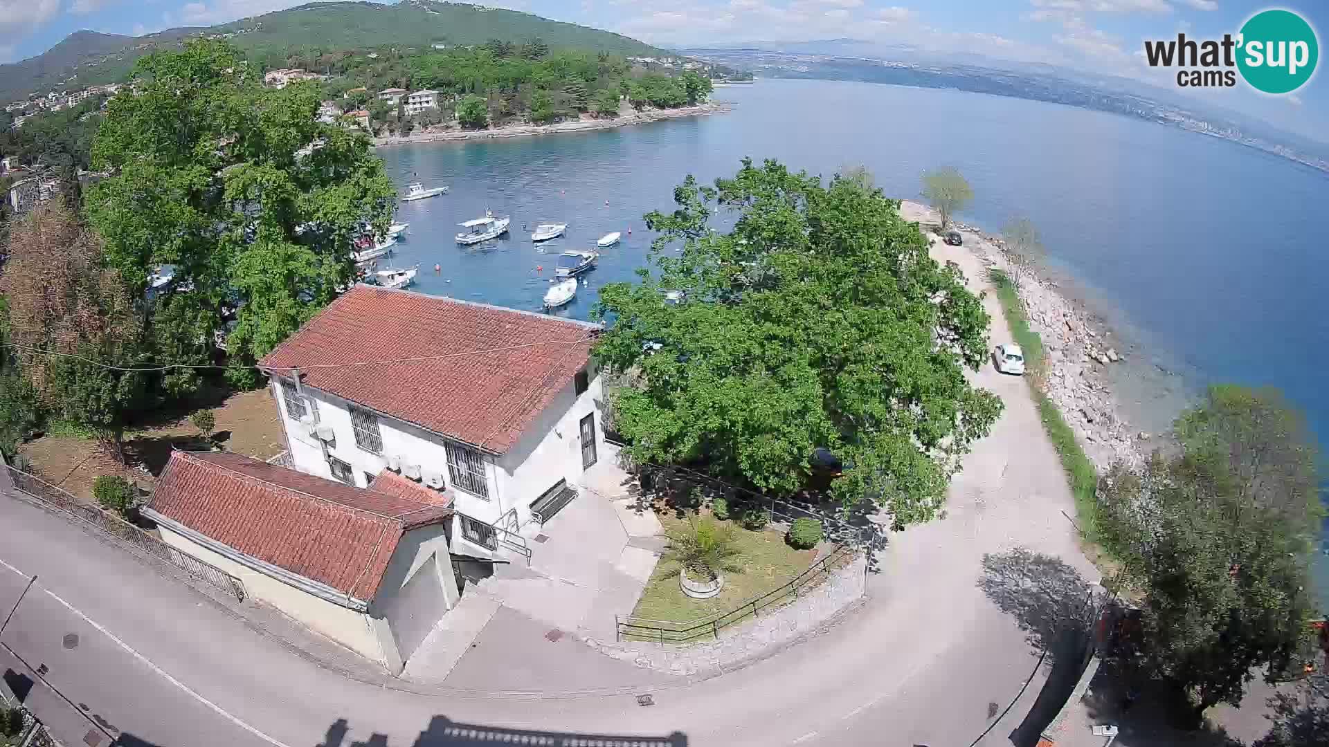 Ika Harbor Webcam – LIVE View of the Harbor and Opatija Lights
