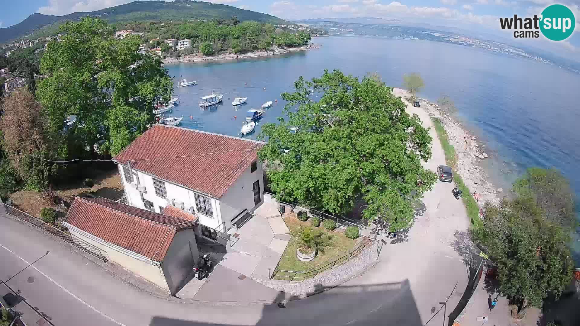 Ika Harbor Webcam – LIVE View of the Harbor and Opatija Lights